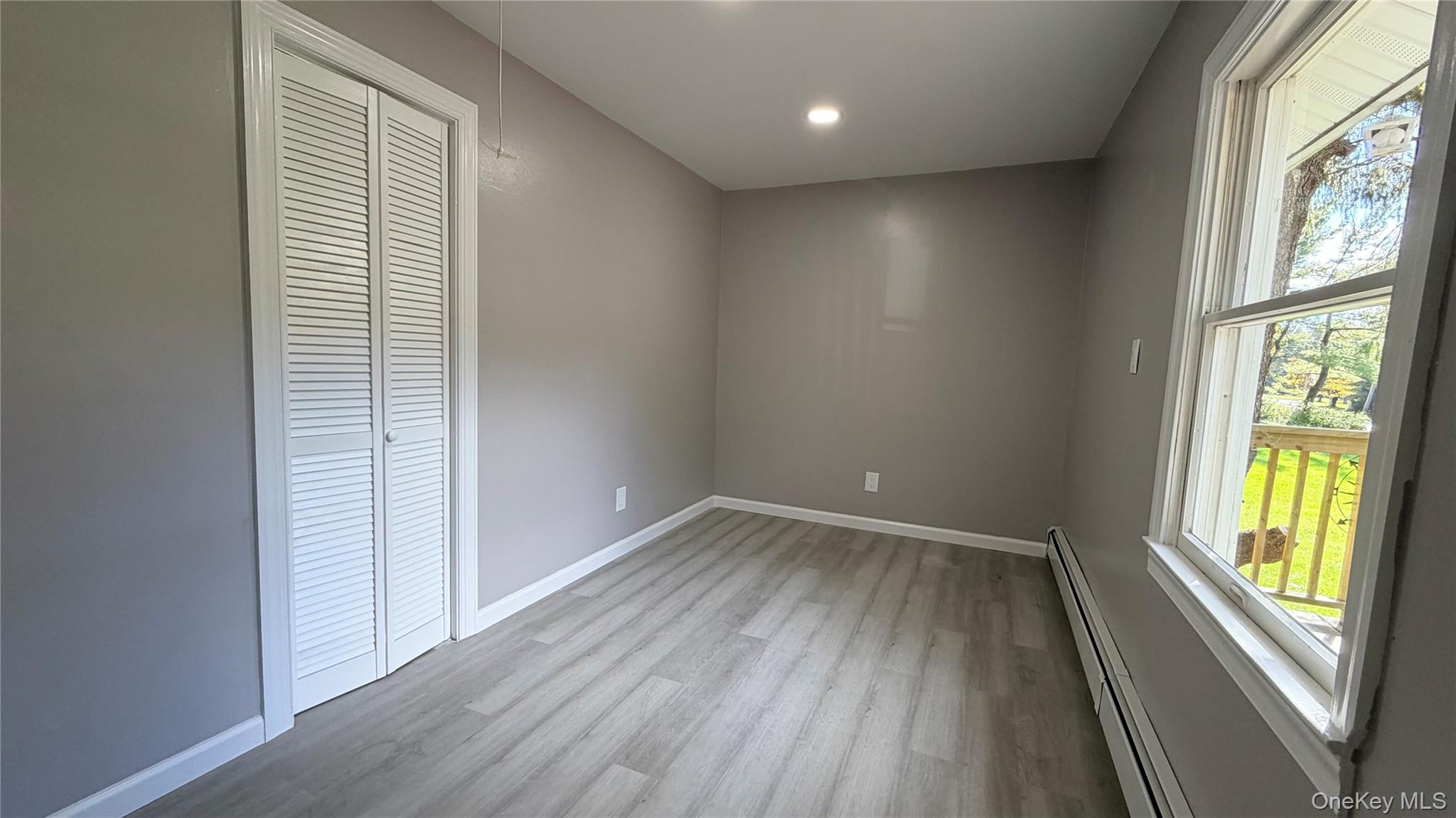 595 Saddle River Road Property Photo 6