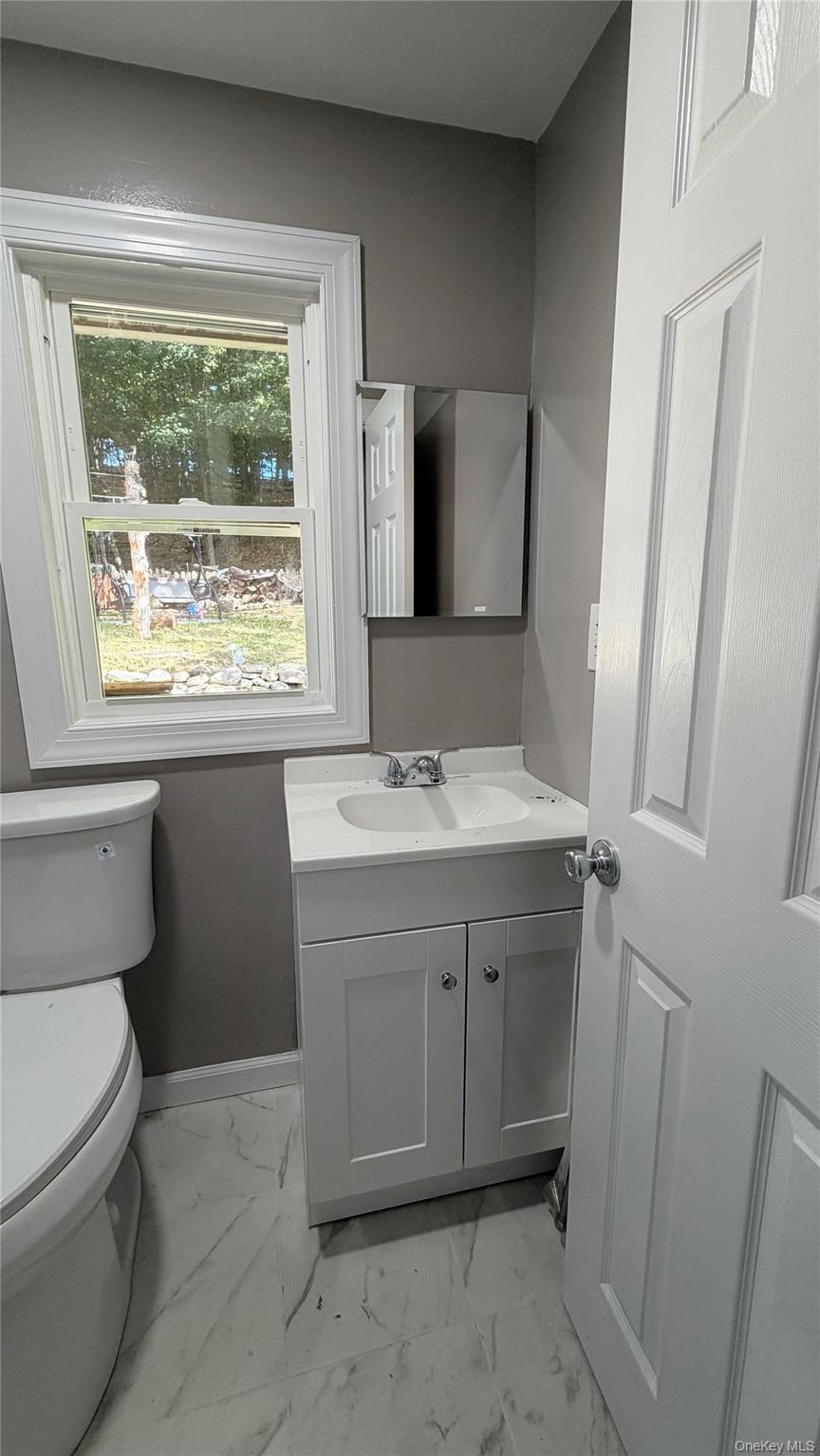 595 Saddle River Road Property Photo 13