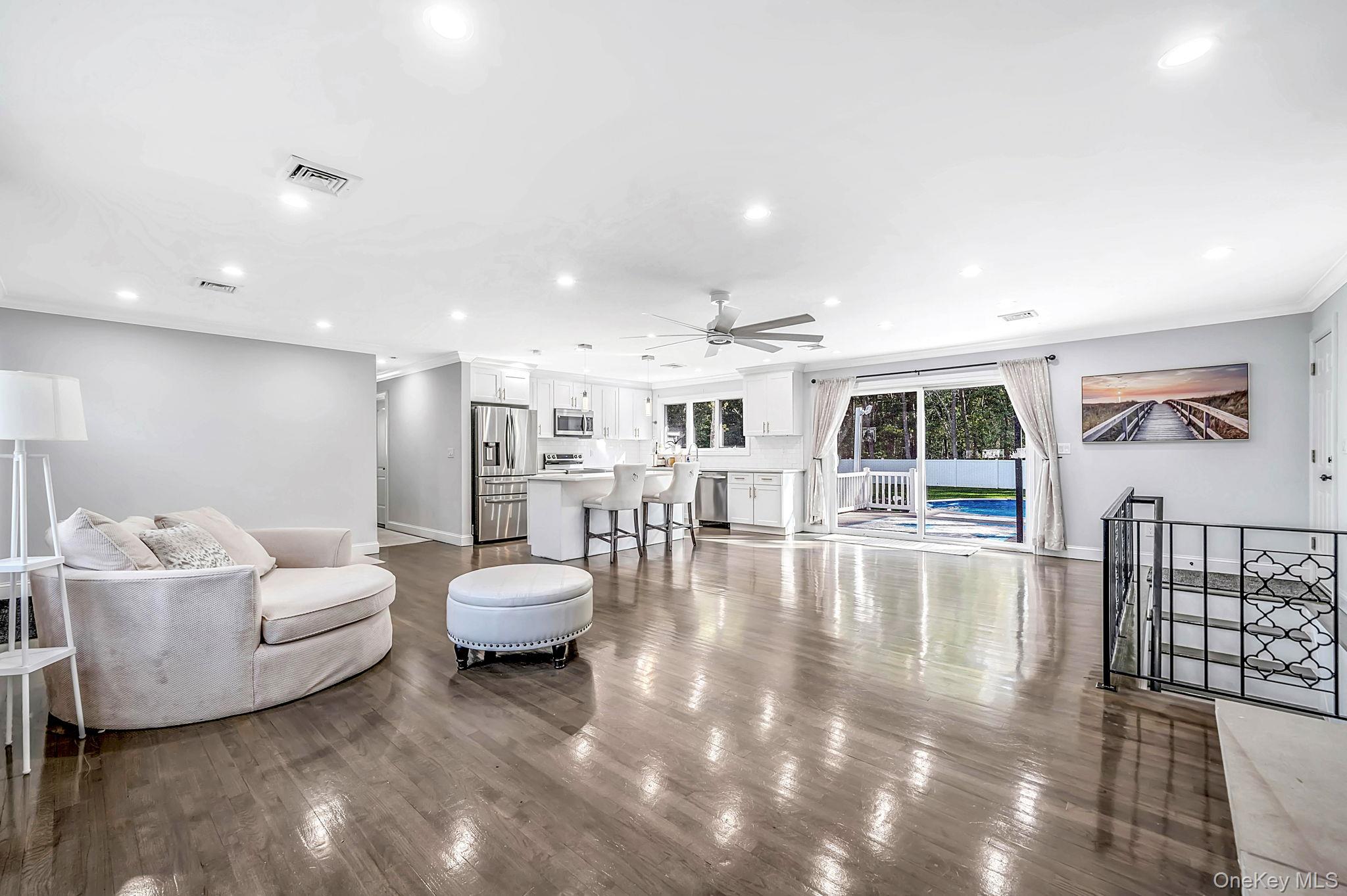 20 Danbury Avenue Property Photo 6