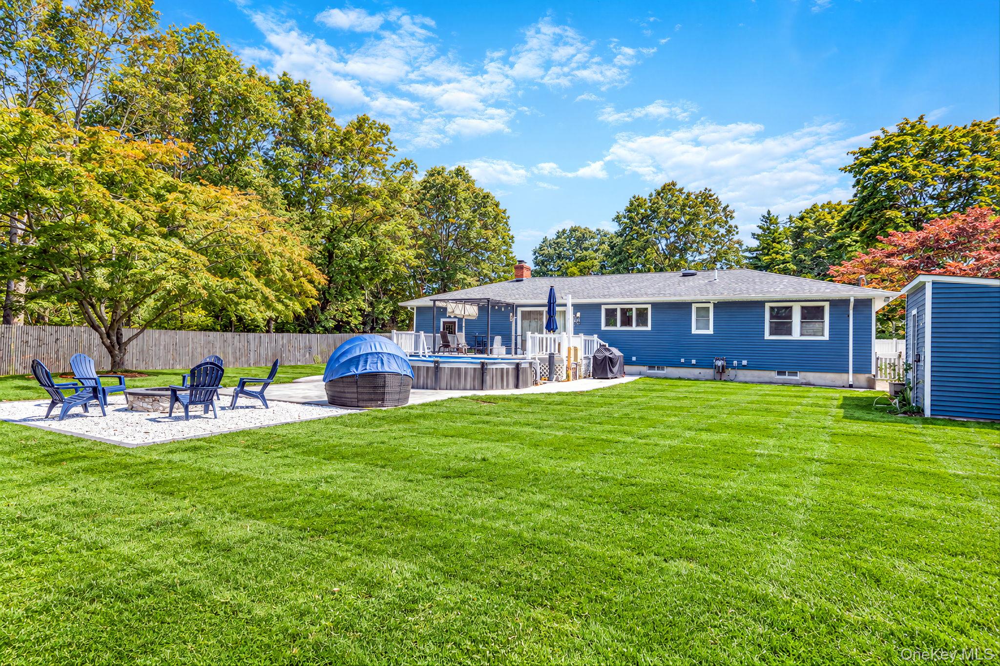 20 Danbury Avenue Property Photo 25