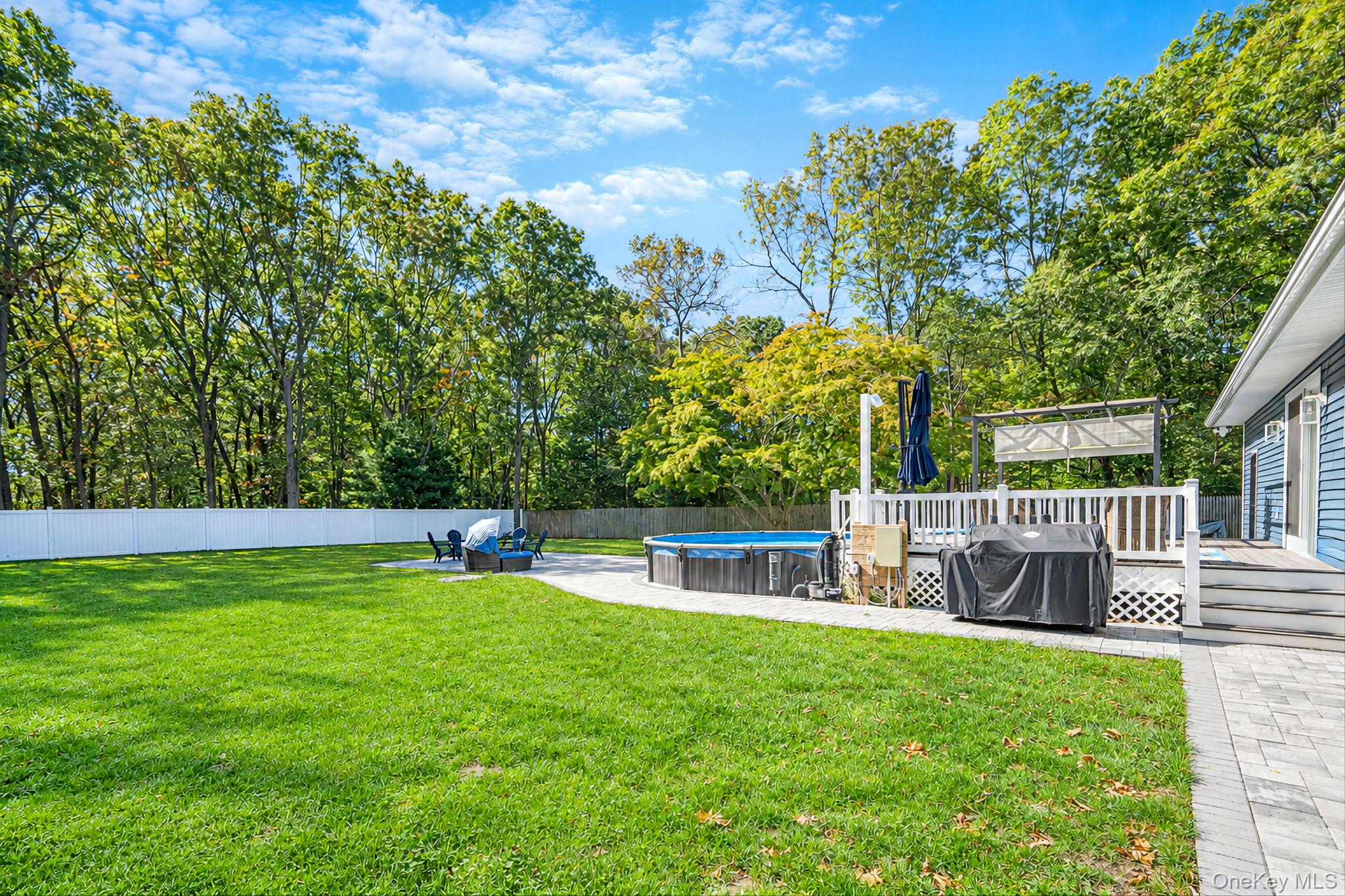 20 Danbury Avenue Property Photo 33