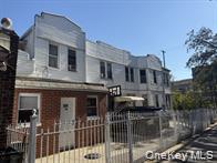 289 Etna Street Property Photo 1