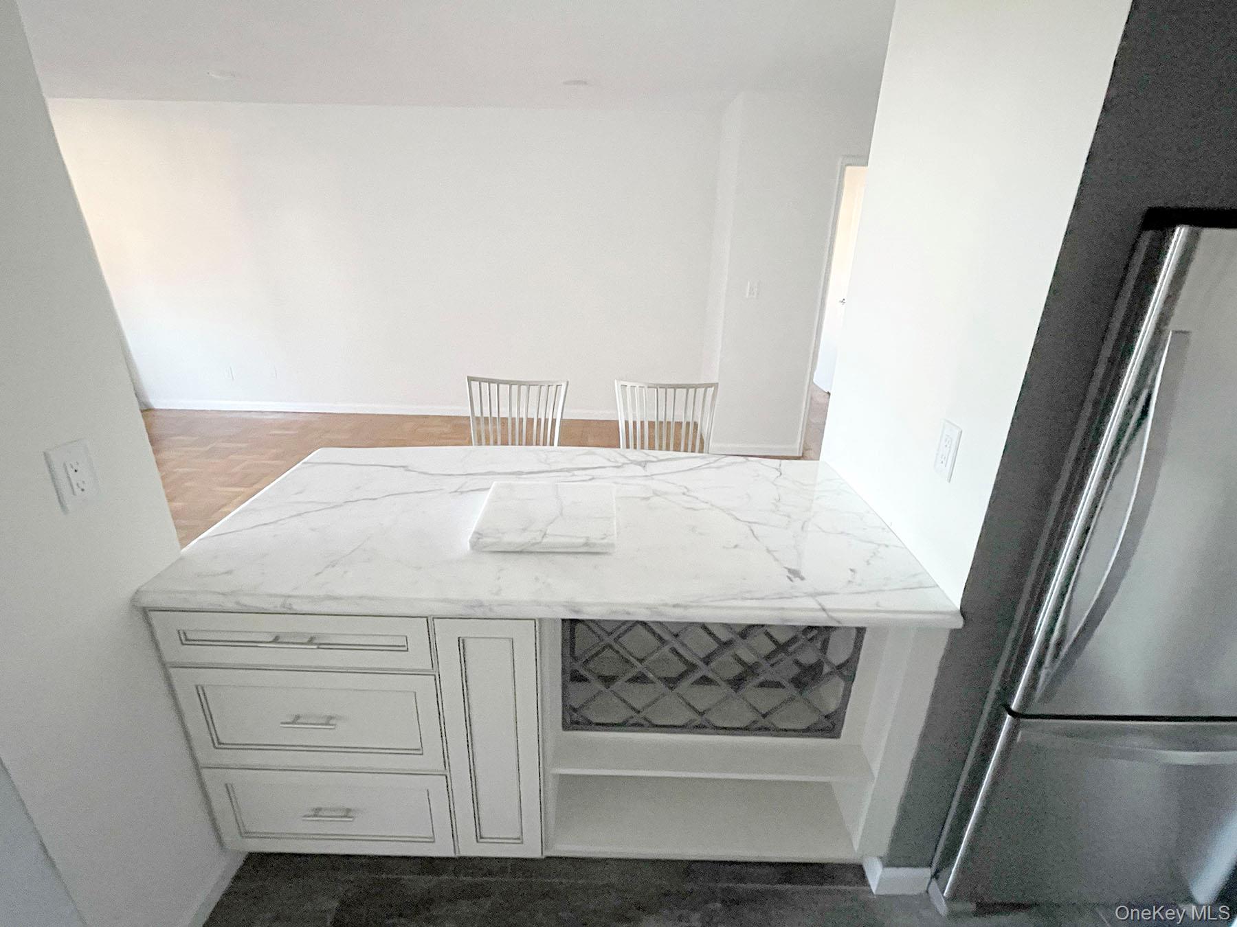 750 Shore Road 1h 2nd Flr Property Photo 8