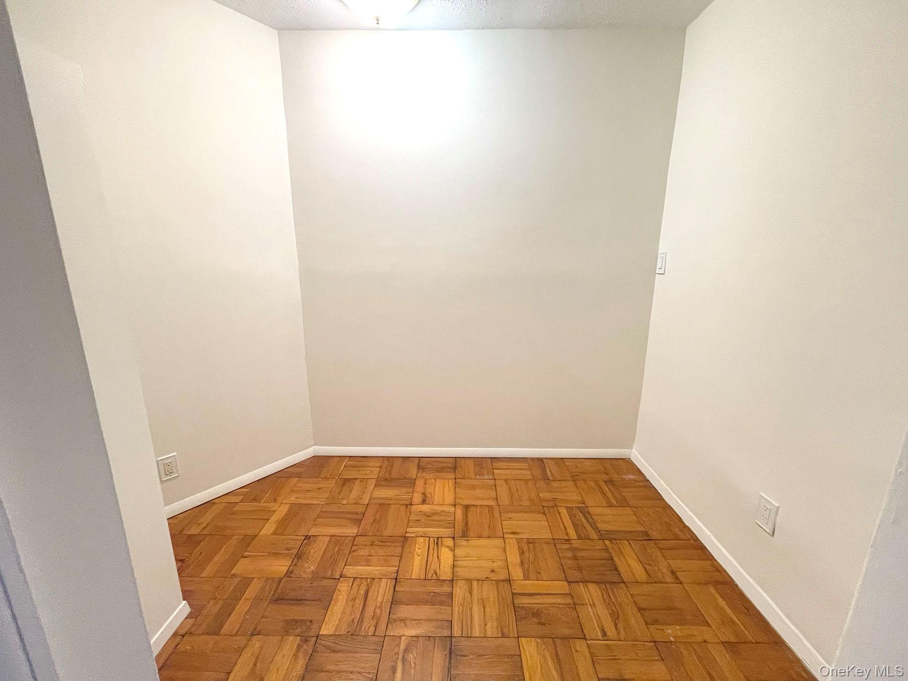 750 Shore Road 1h 2nd Flr Property Photo 17