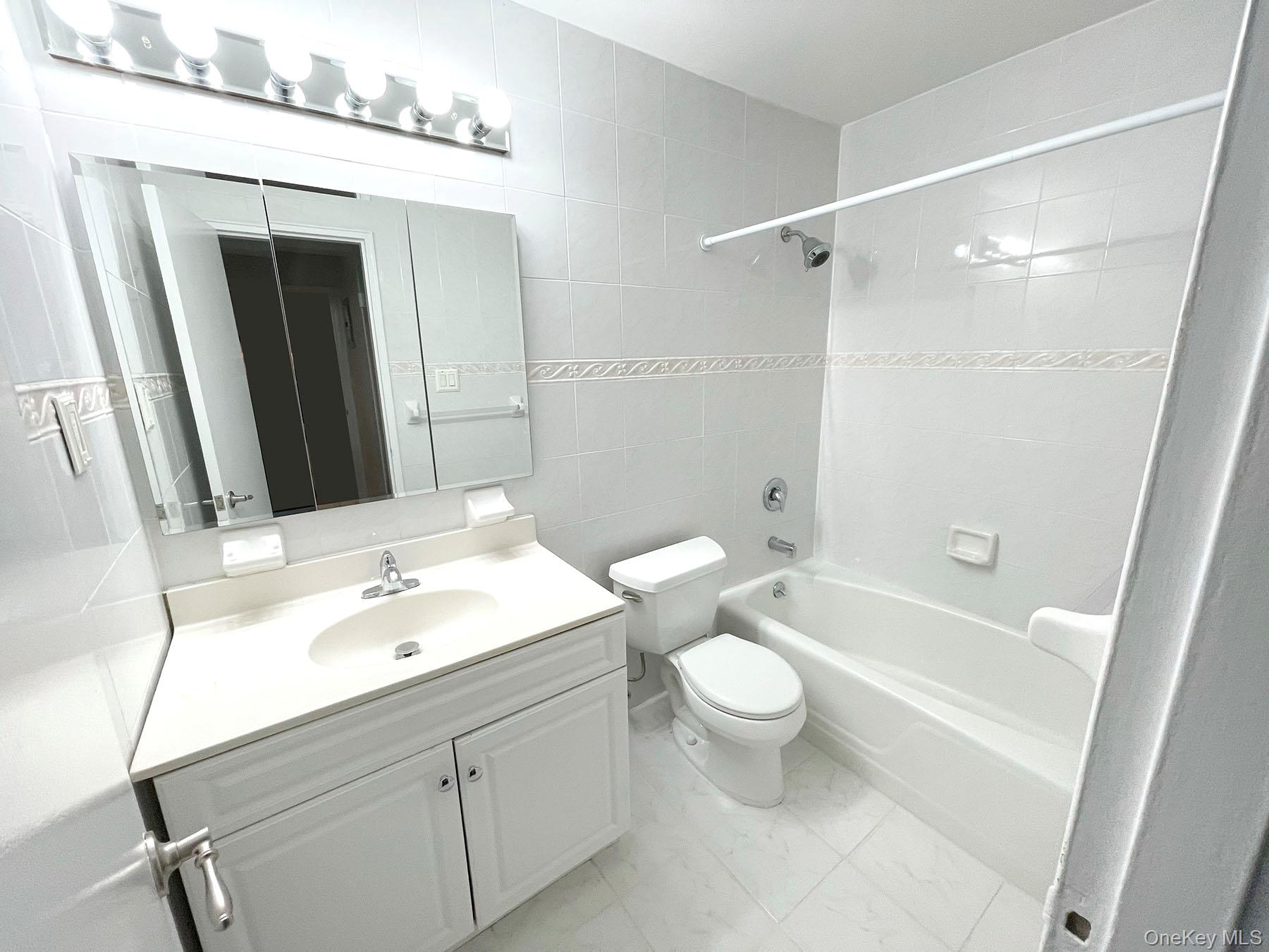 750 Shore Road 1h 2nd Flr Property Photo 18