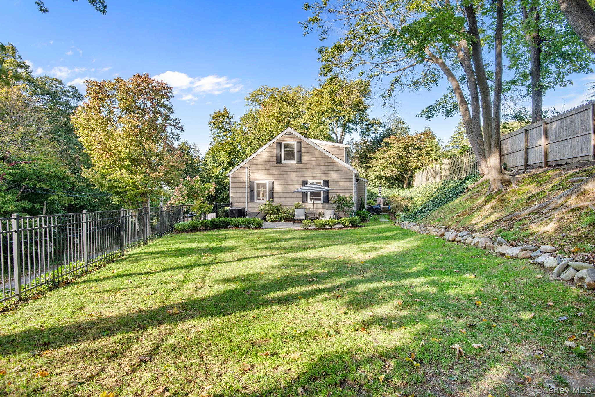 187 Scudder Avenue Property Photo 30