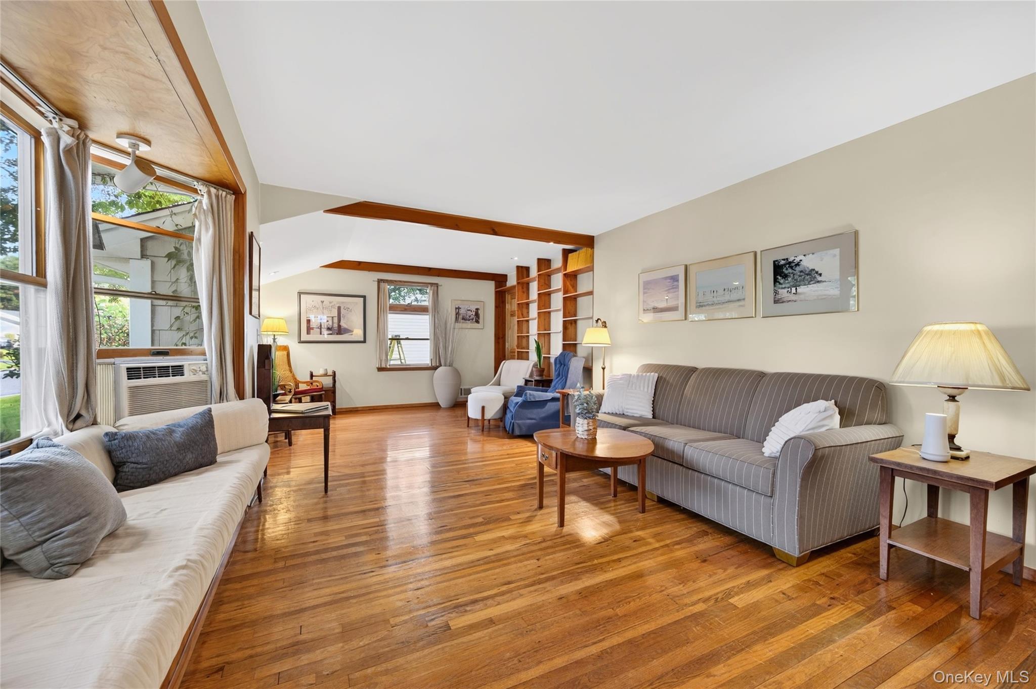 12 W Haven Drive Property Photo 2
