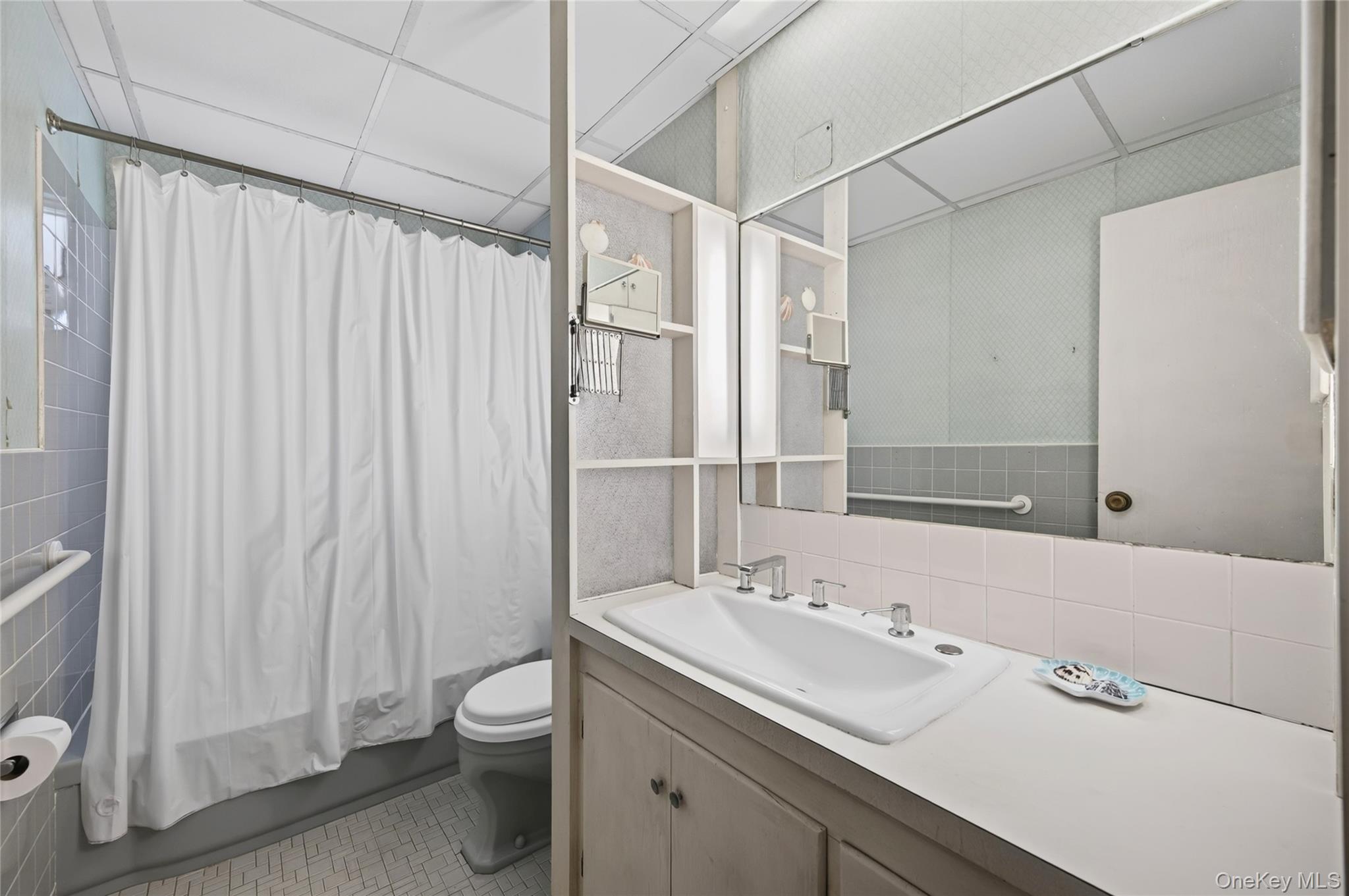 12 W Haven Drive Property Photo 16