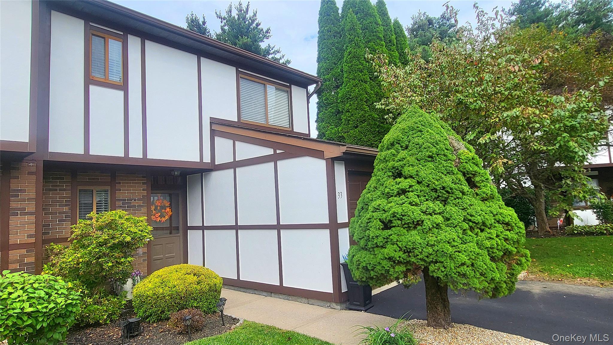 33 Amber Court Property Photo 4