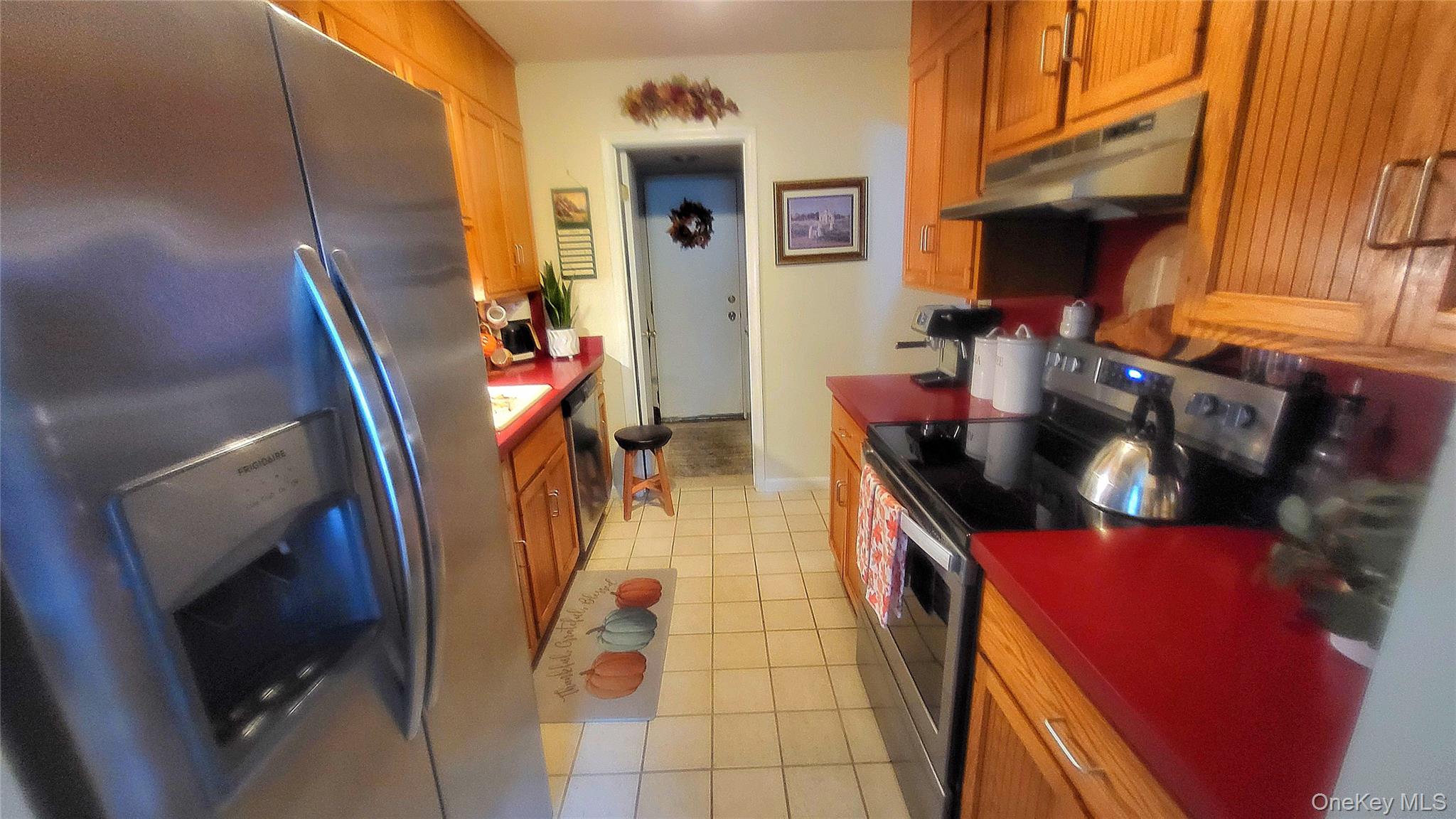 33 Amber Court Property Photo 5