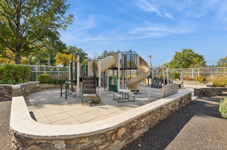3333 Henry Hudson Parkway 2a Property Photo 19
