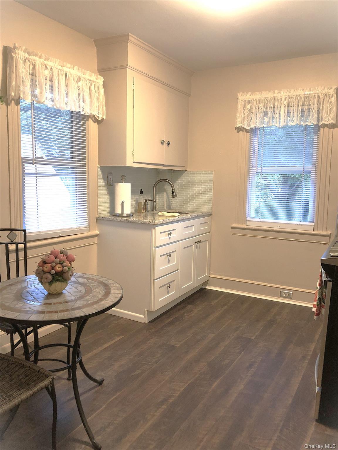 8 Saint Nicholas Street Property Photo 12