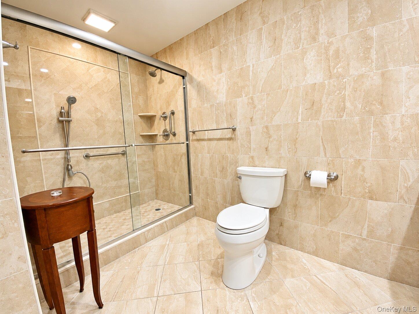 27010 Grand Central Parkway 28h Property Photo 19