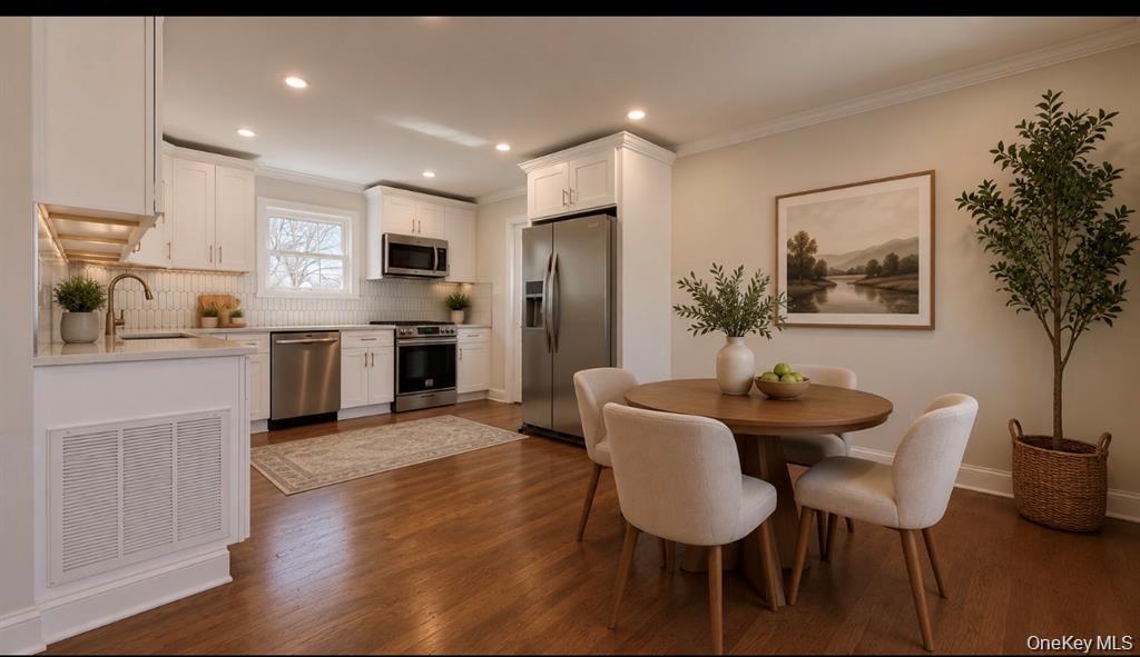 211 4th Avenue Property Photo 2