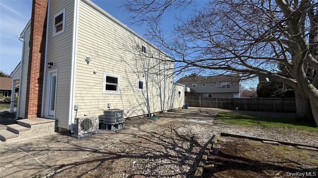 211 4th Avenue Property Photo 6