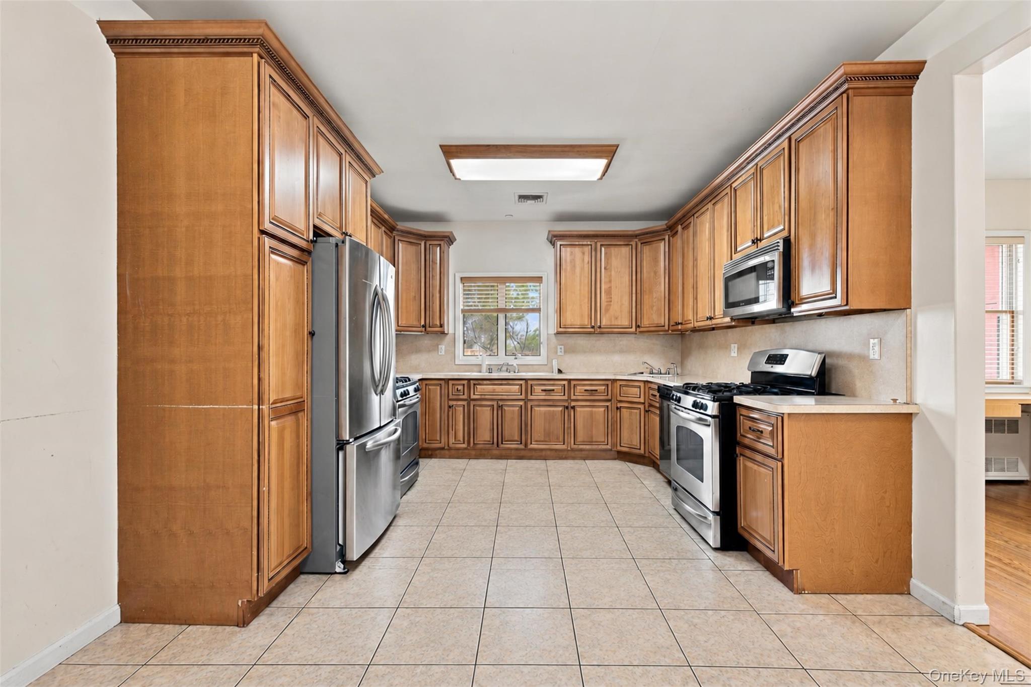 12 Widman Court 201 Property Photo 7