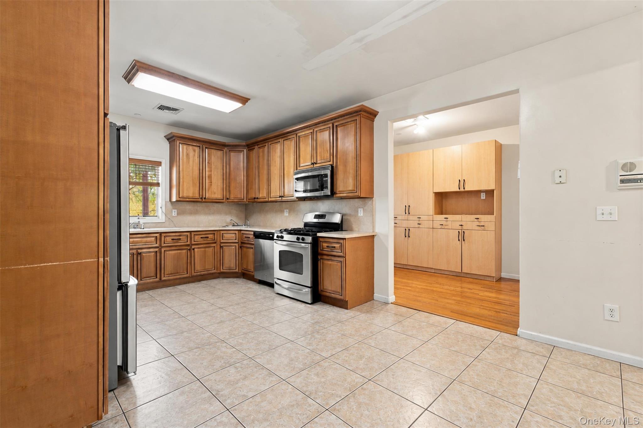 12 Widman Court 201 Property Photo 8