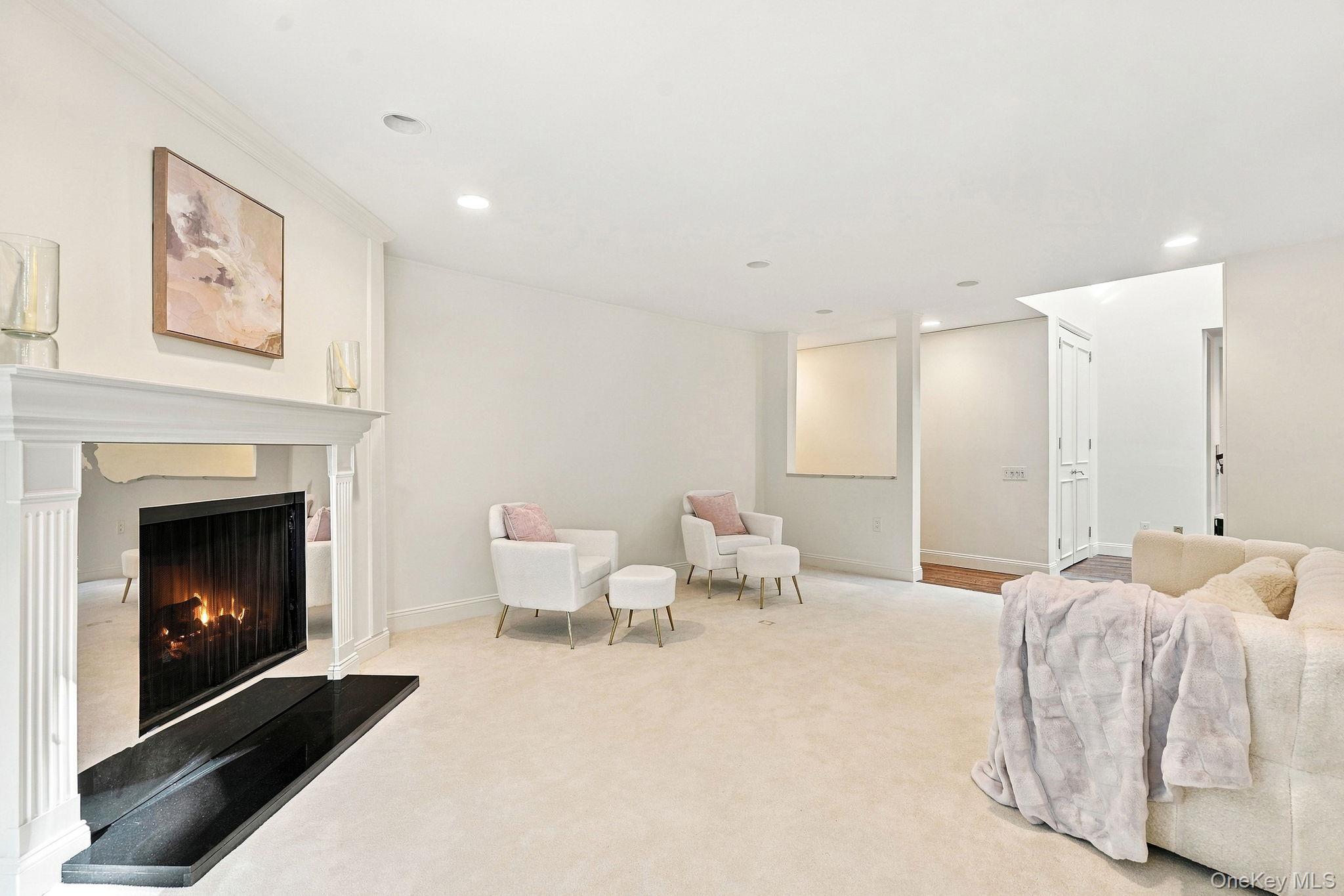 12 Hearthstone Circle Property Photo 13