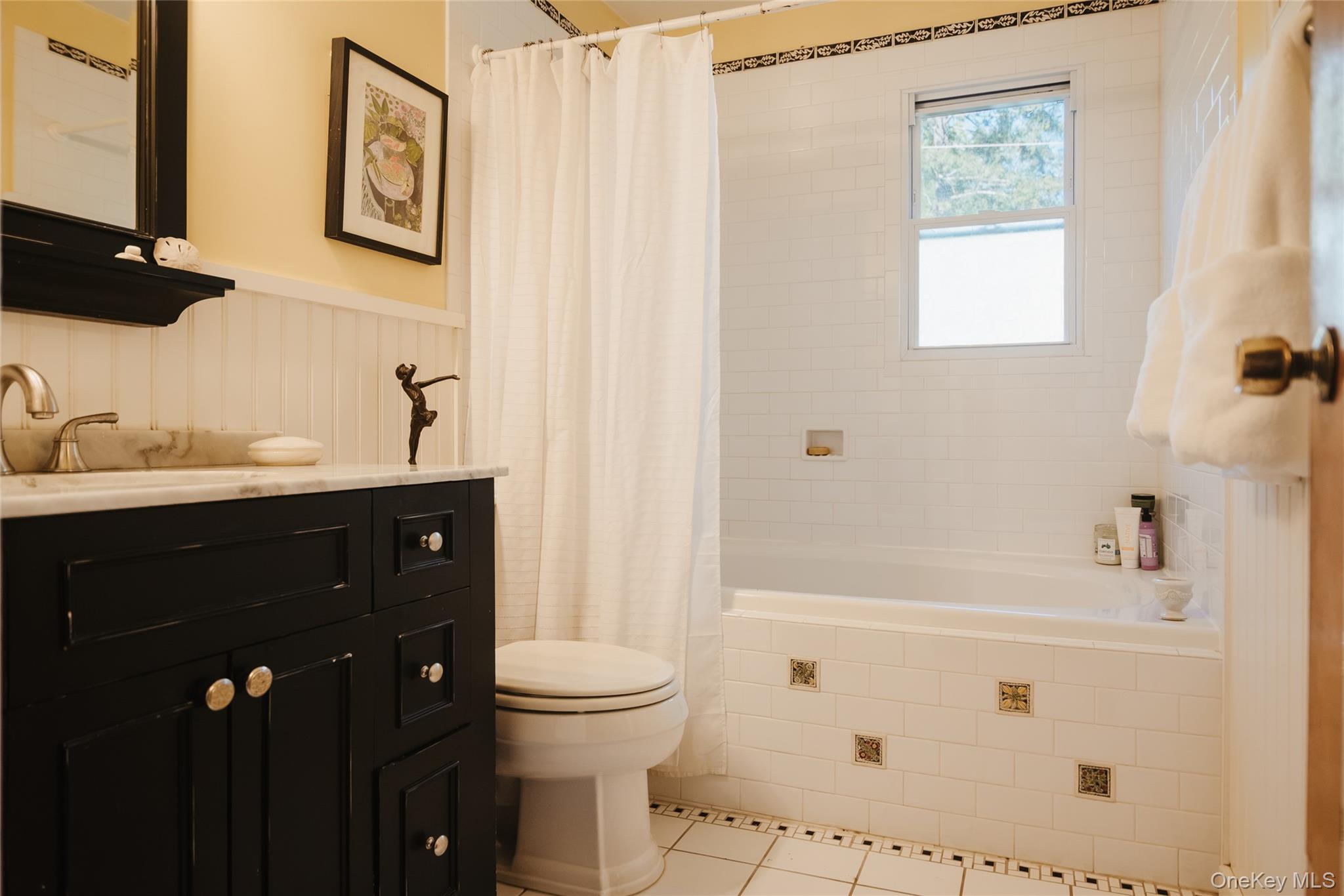 1040 Creek Locks Road Property Photo 15