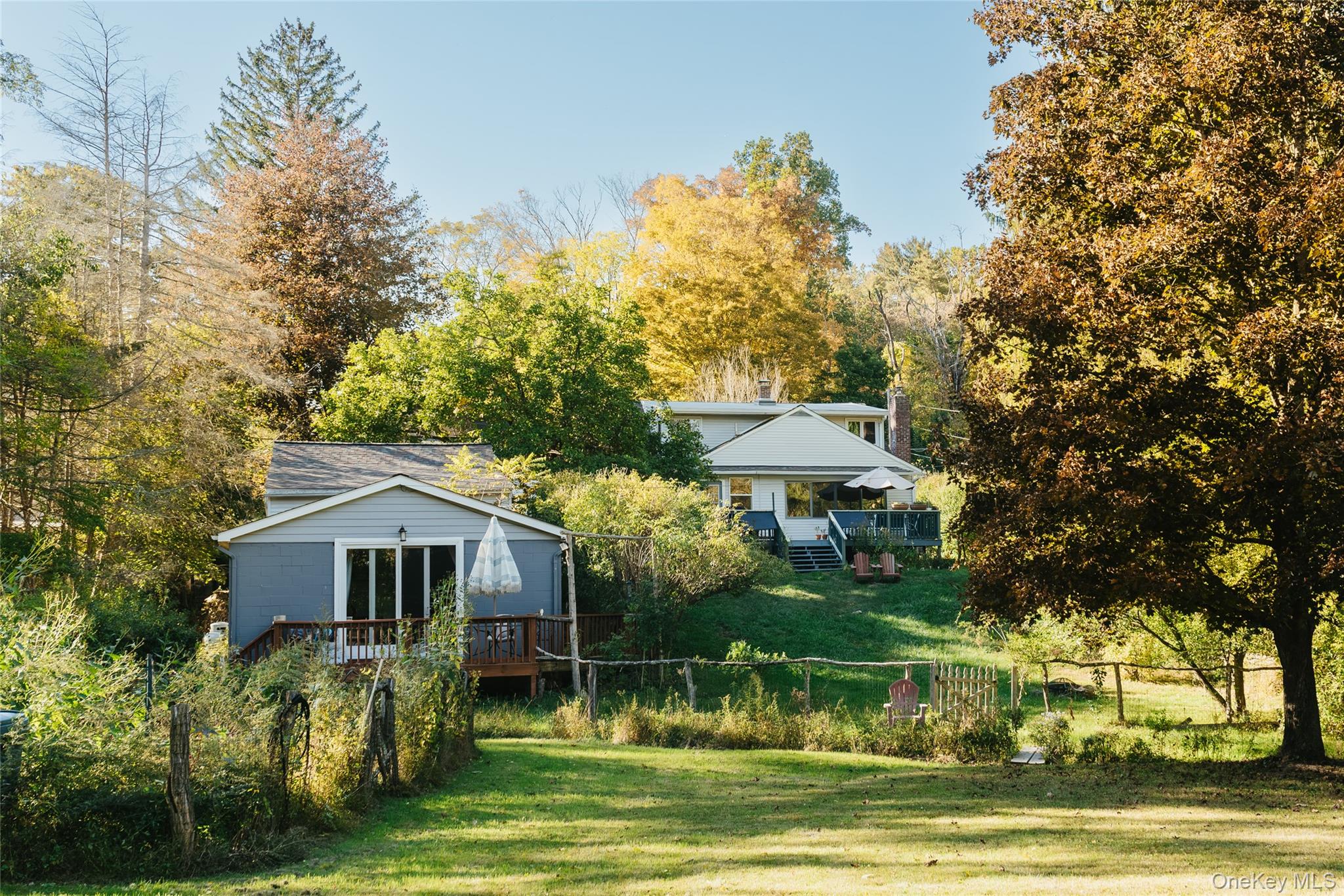 1040 Creek Locks Road Property Photo 24