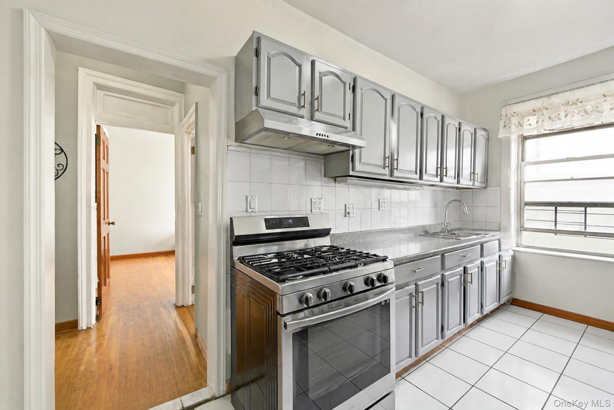 45-08 40th Street D44 Property Photo 5
