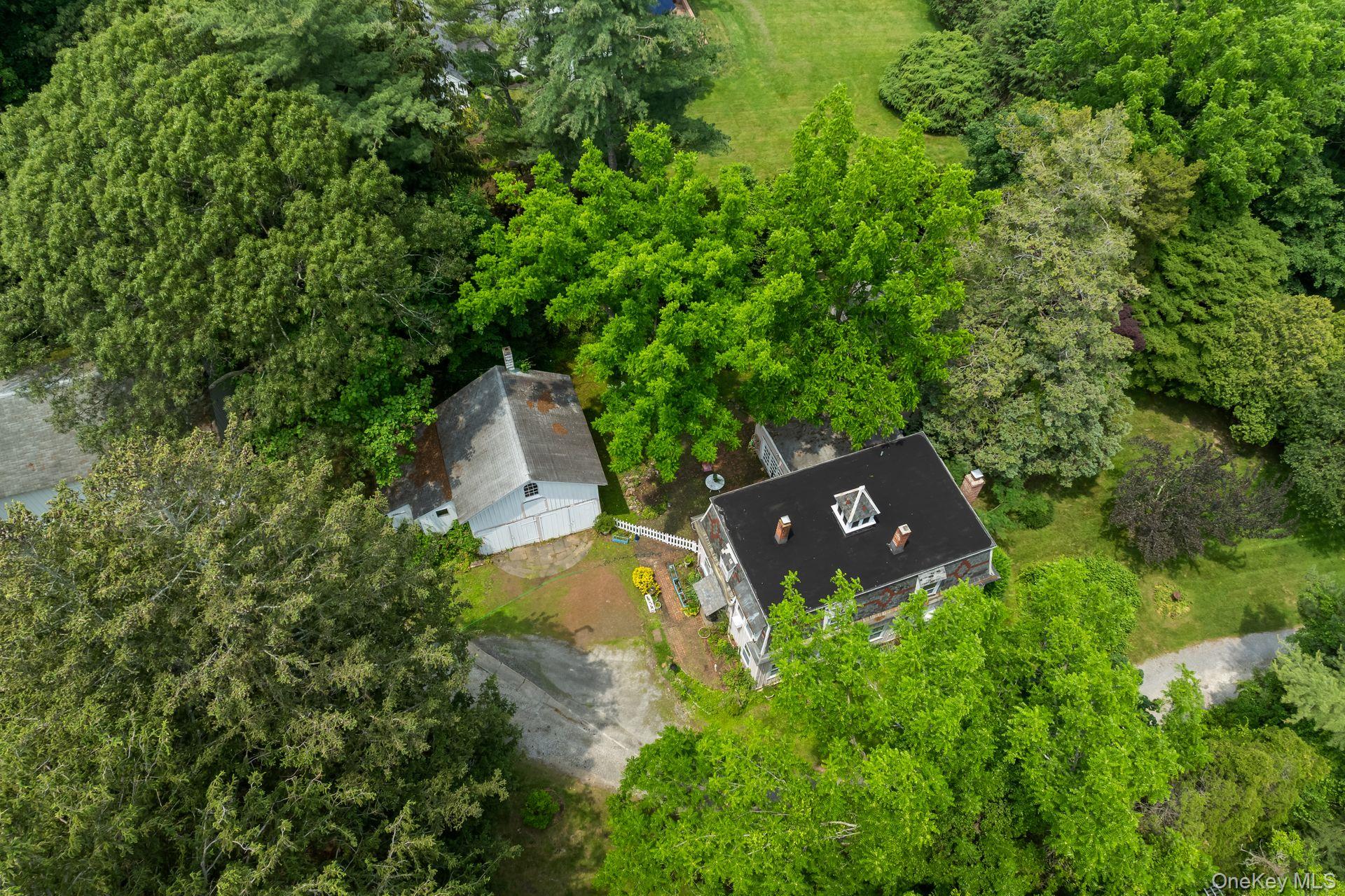 383 W Neck Road Property Photo 31