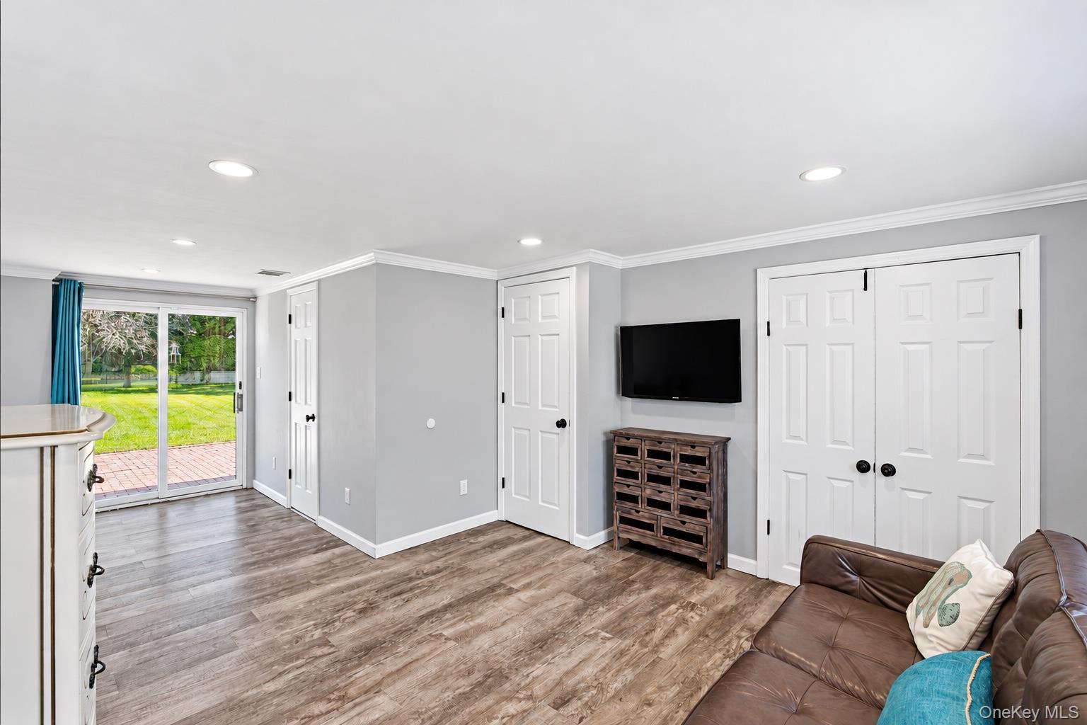 49 Simmons Drive Property Photo 4