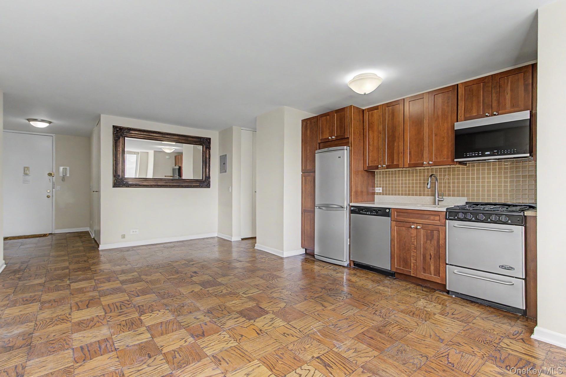 345 E 93rd Street 20e Property Photo 13