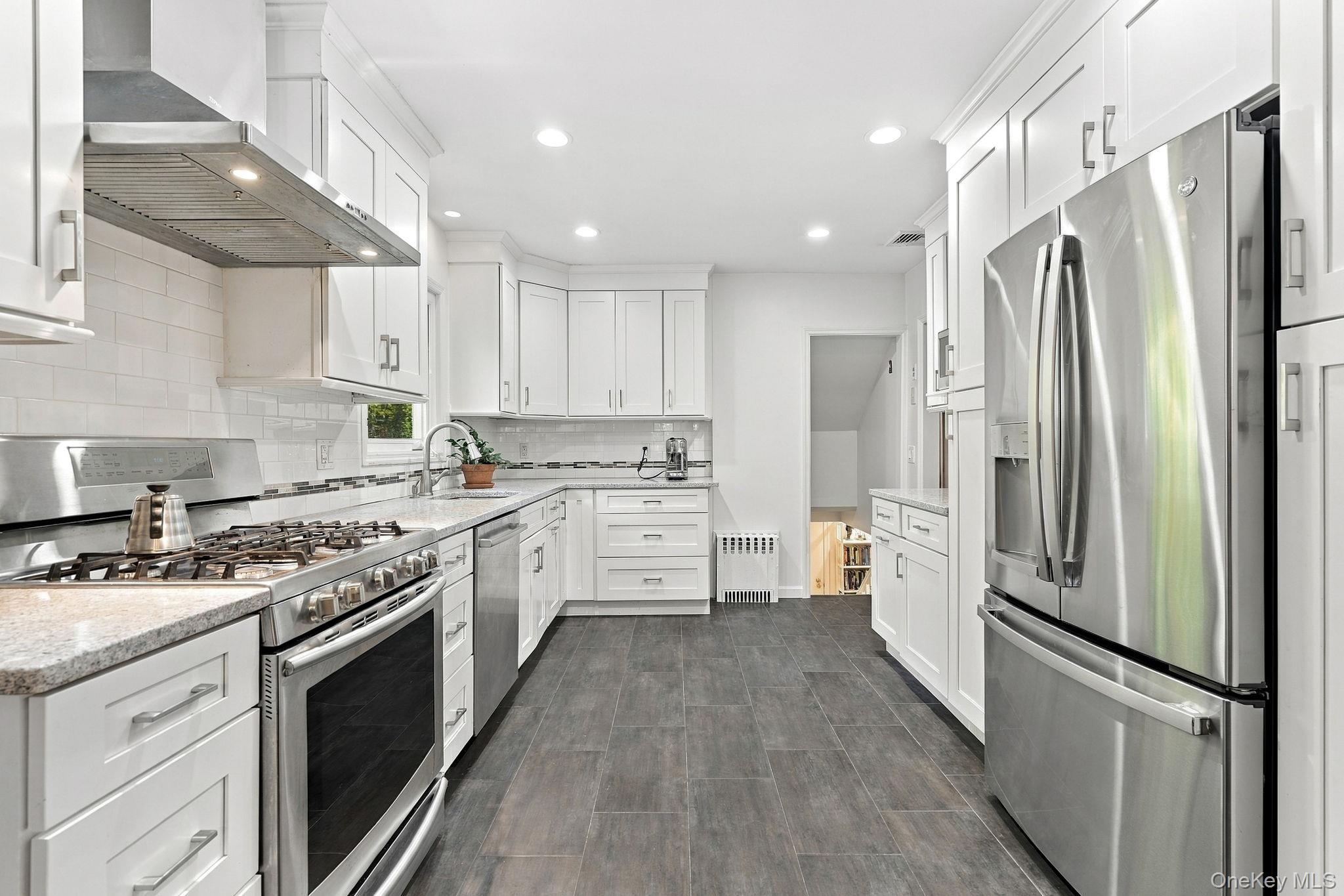 710 Forest Avenue Property Photo 10