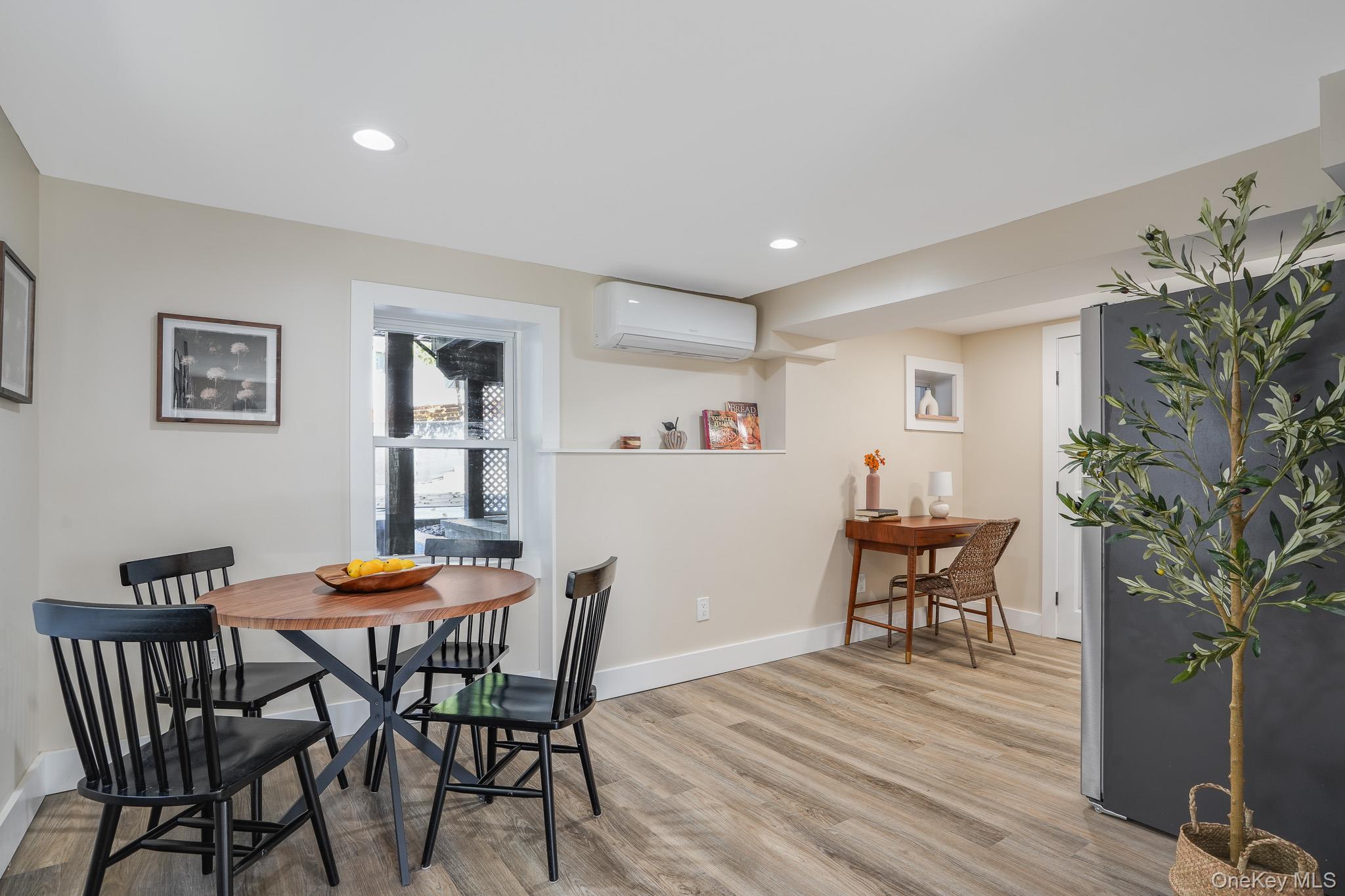 10 Robinson Street Property Photo 19
