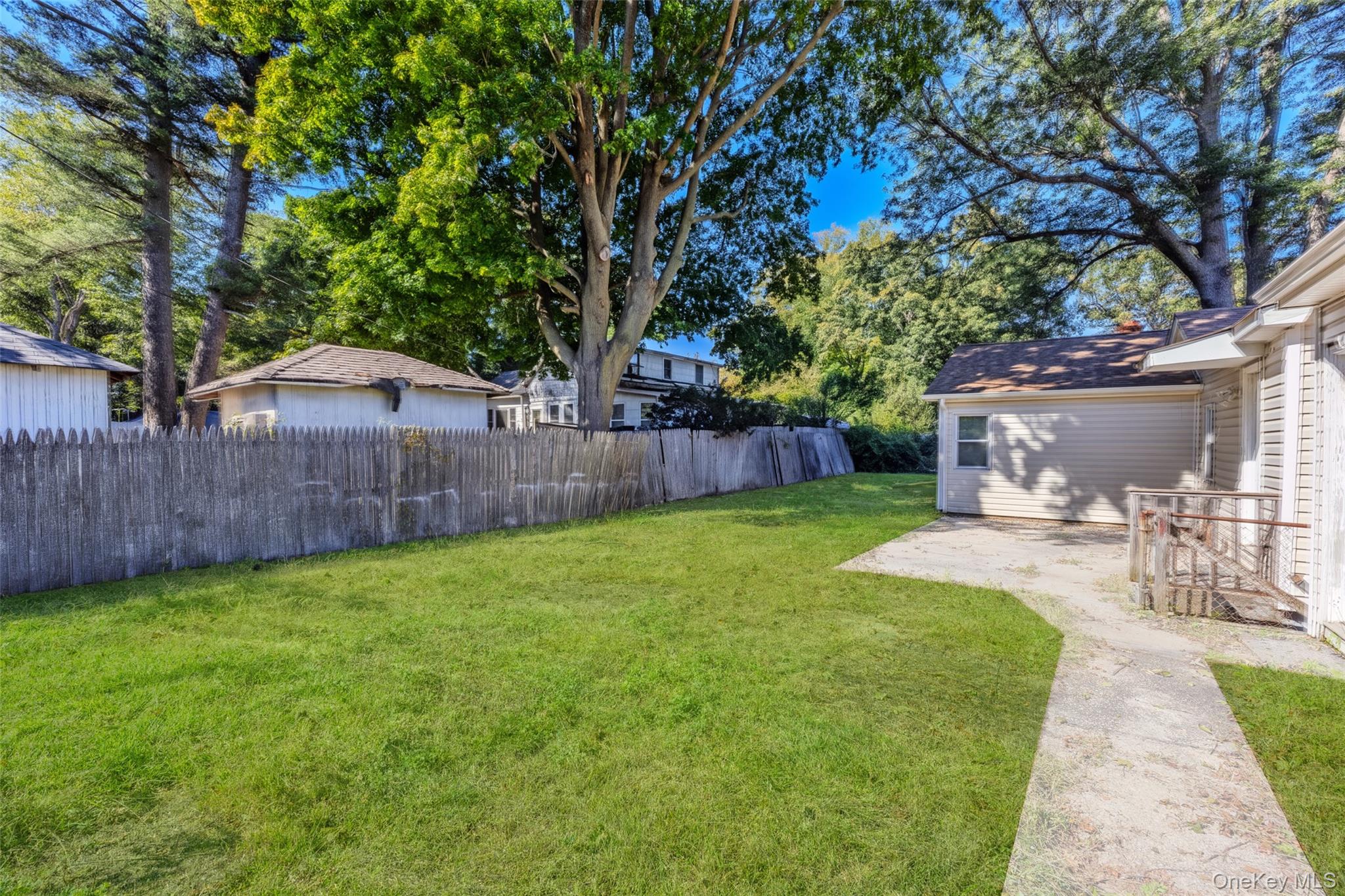20 Buchanan Avenue Property Photo 25
