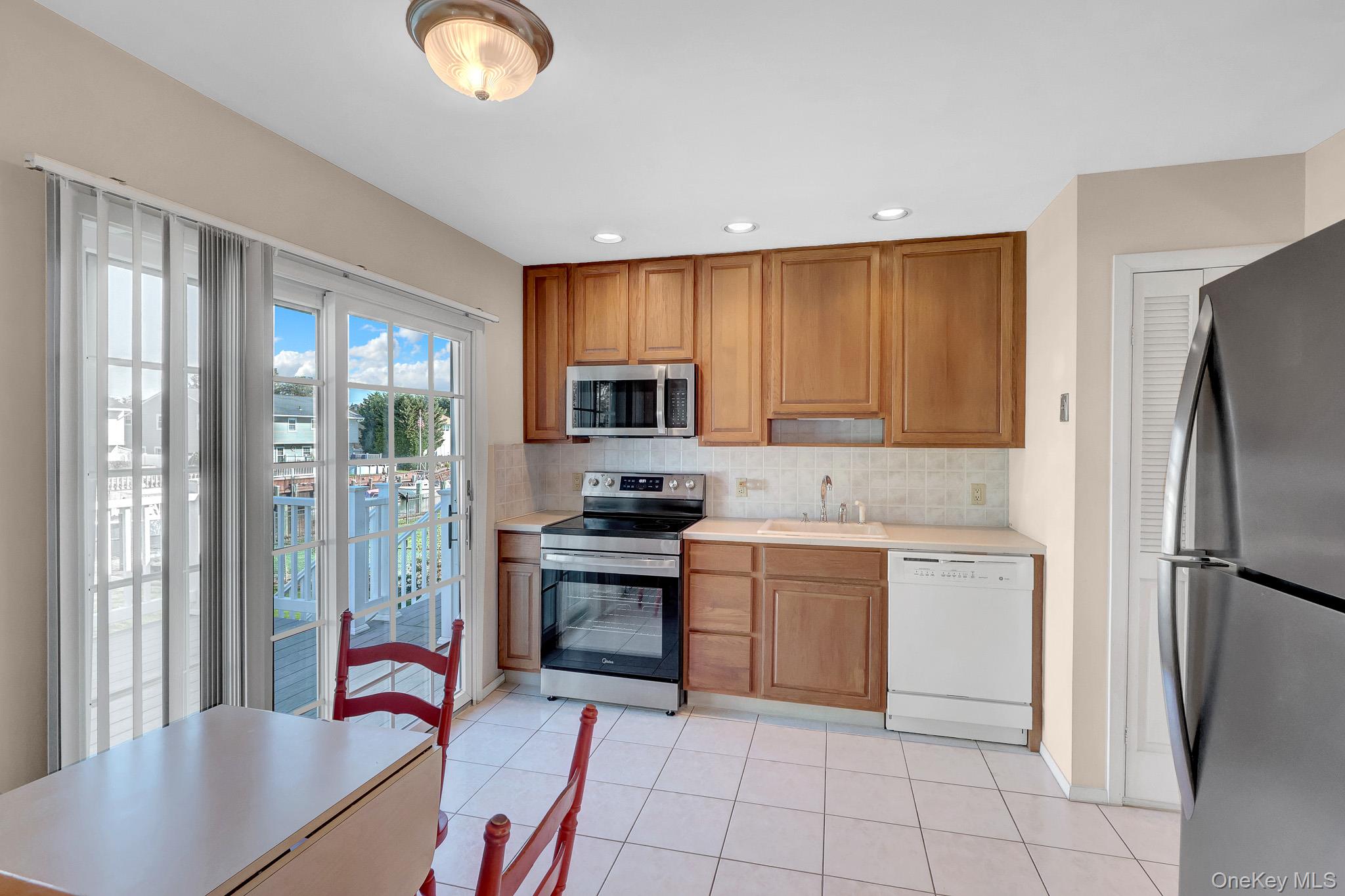 45 Florence Avenue Property Photo 3