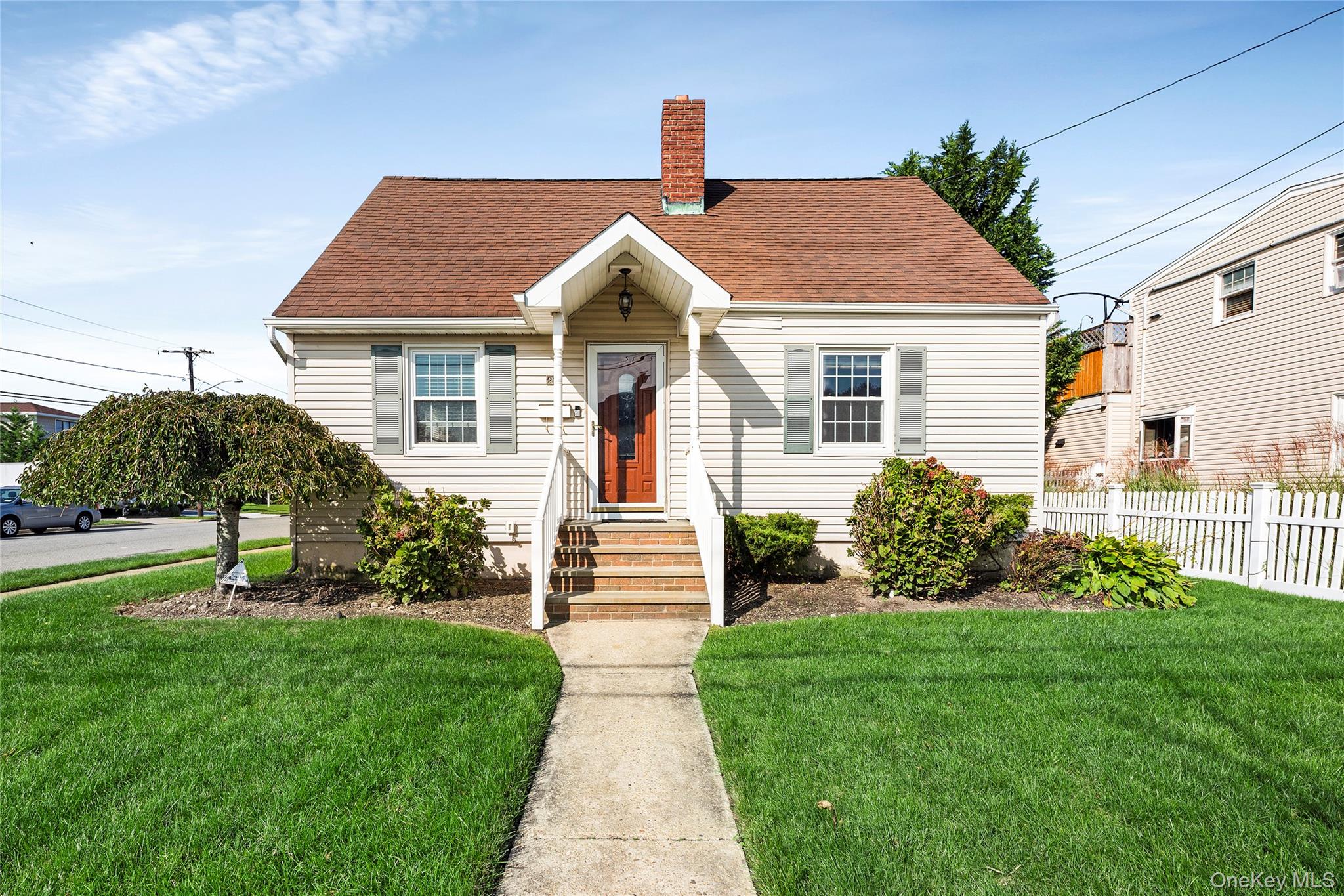 200 Forest Avenue Property Photo 1