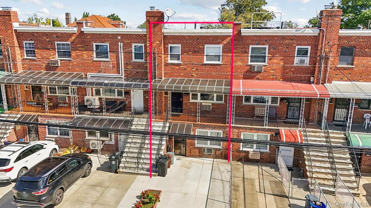 2726 Hone Avenue Property Photo 5