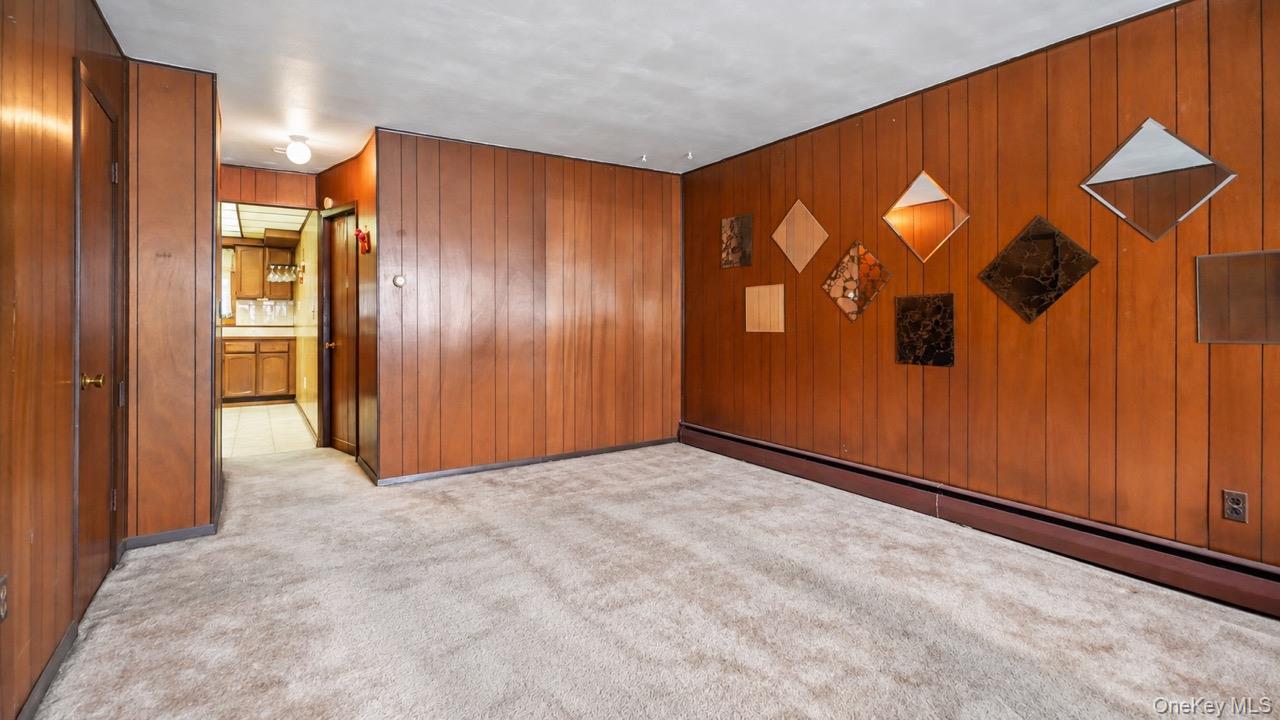 2726 Hone Avenue Property Photo 9