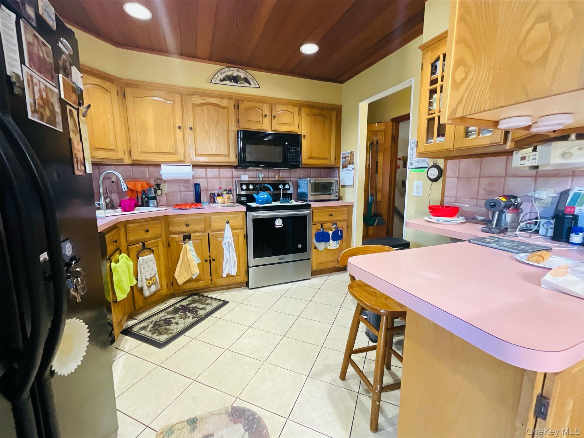2306 Fowler Street Property Photo 6