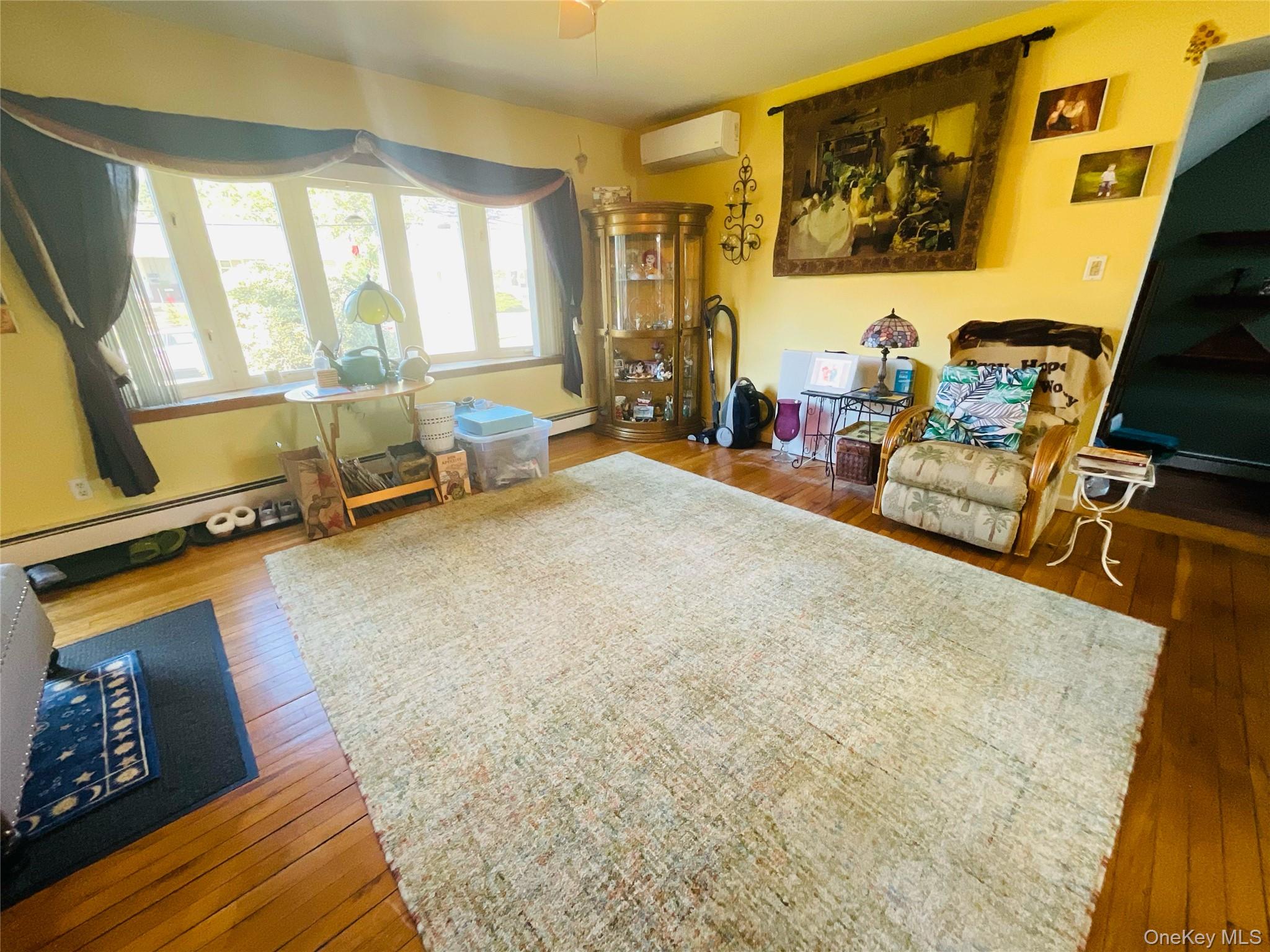 2306 Fowler Street Property Photo 7