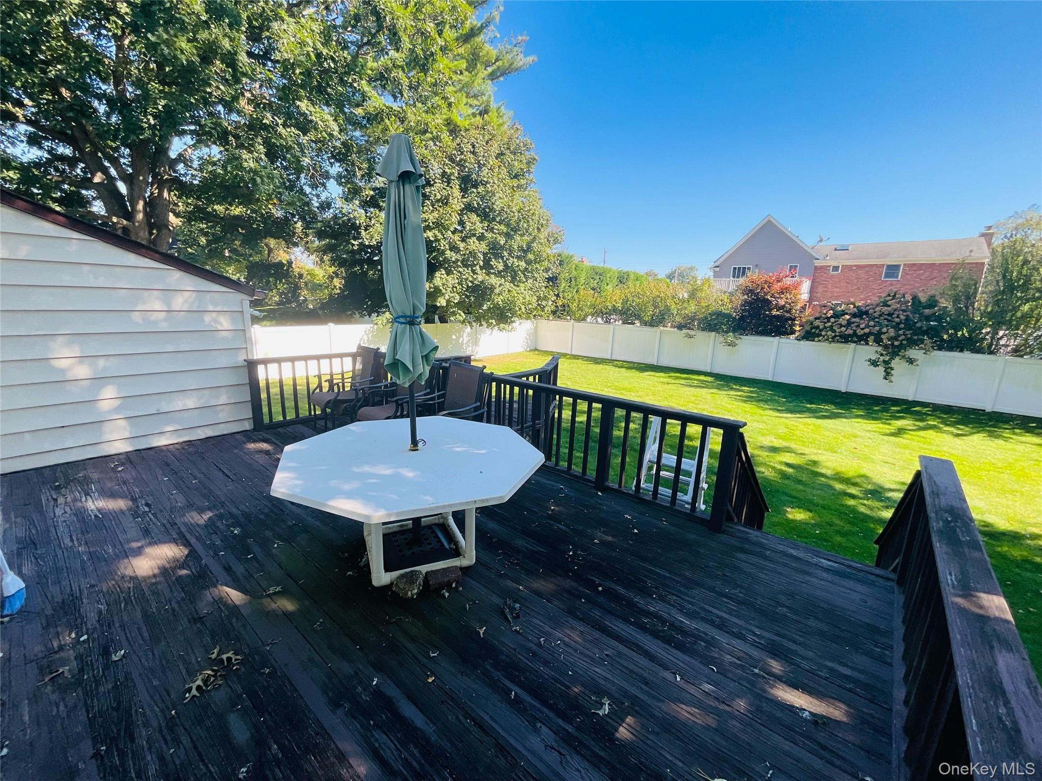 2306 Fowler Street Property Photo 31