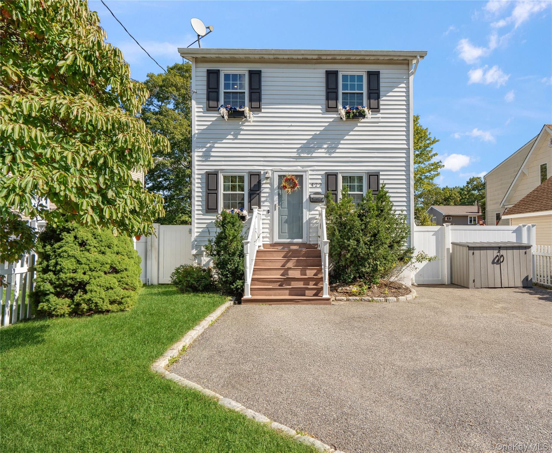 422 Myrtle Avenue Property Photo 2