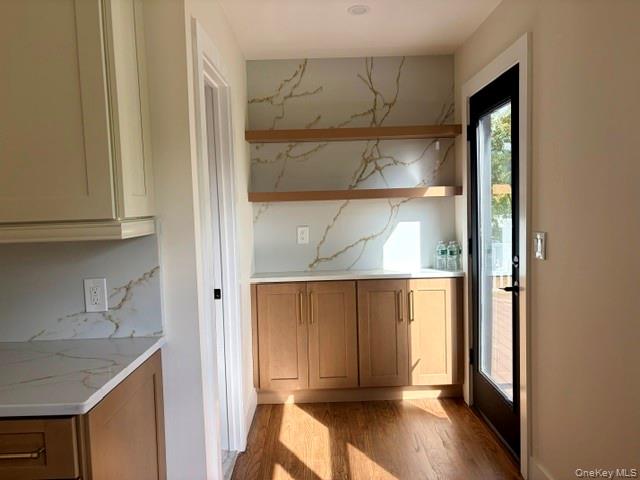 93 Eaton Lane Property Photo 4