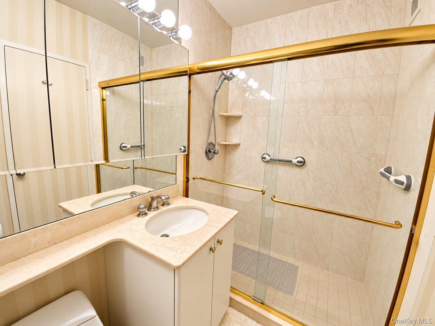 26910 Grand Central 26p Property Photo 13