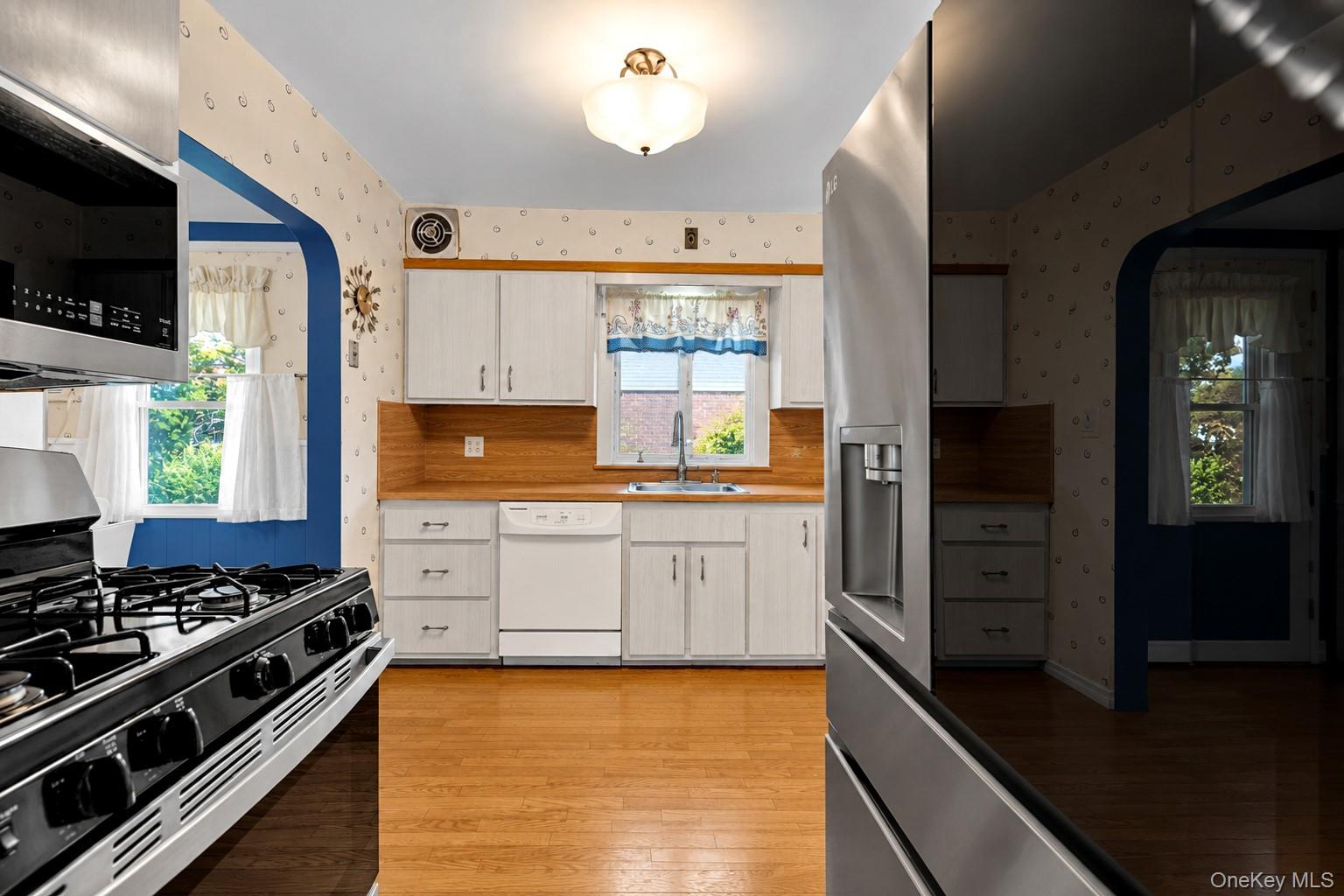 135 Sperry Boulevard Property Photo 7