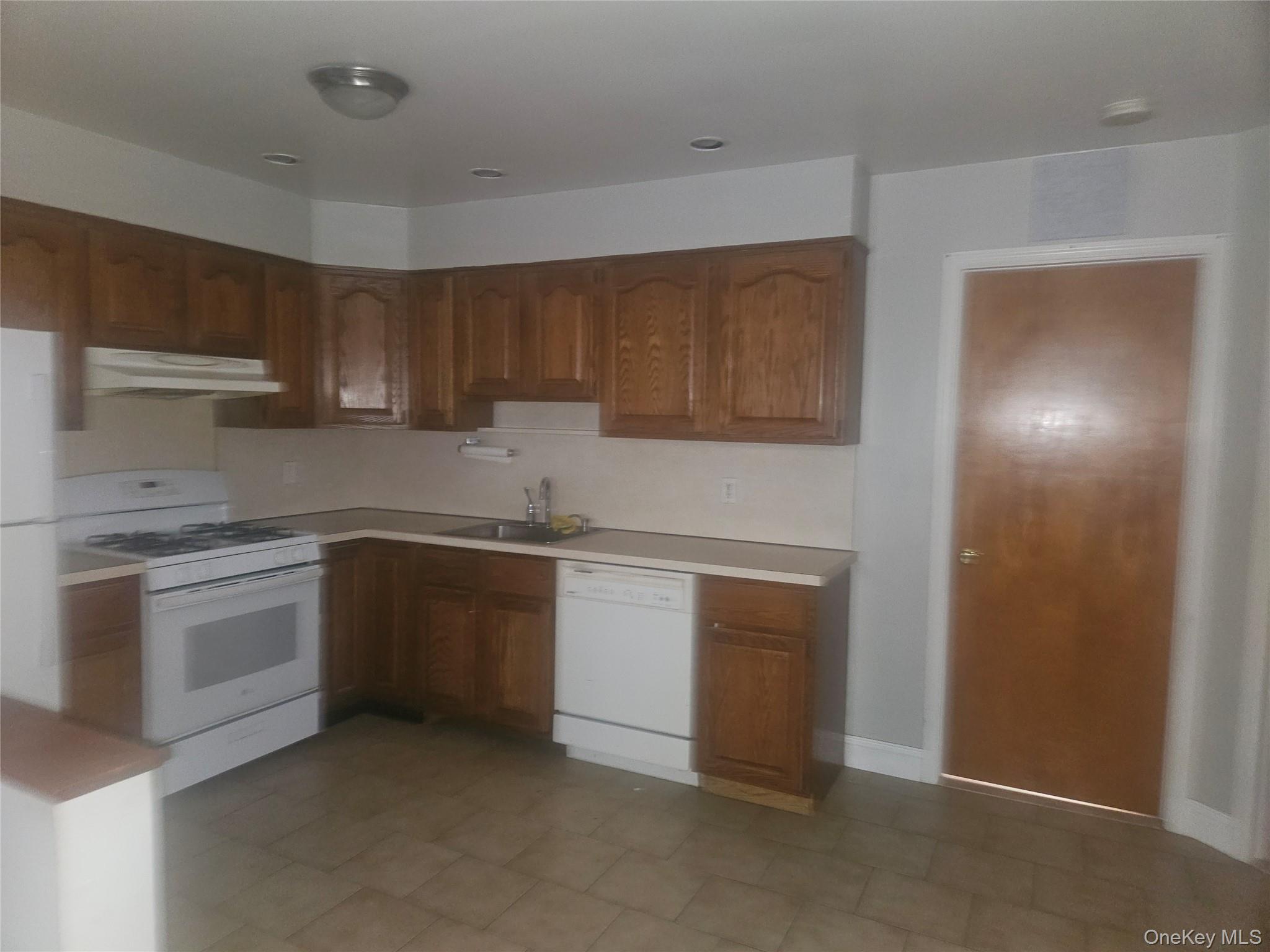 26 Main Street Property Photo 1