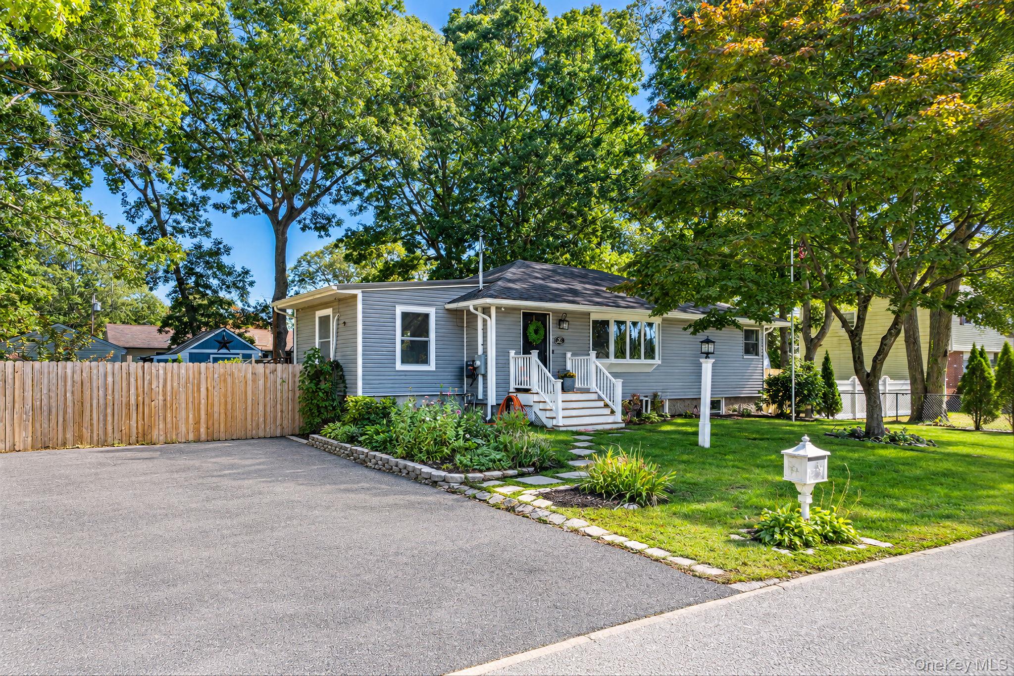 27 Ashwood Drive Property Photo 1