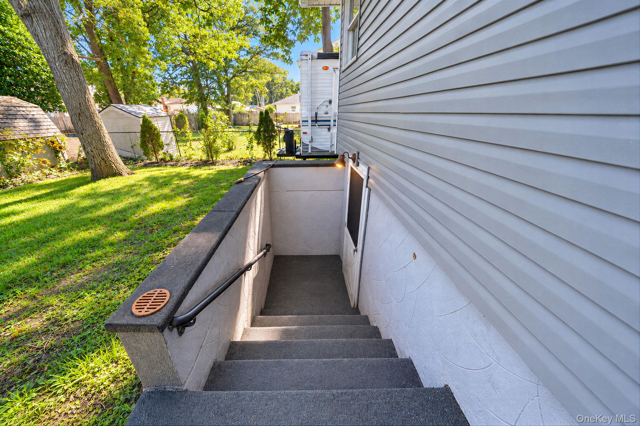 27 Ashwood Drive Property Photo 35