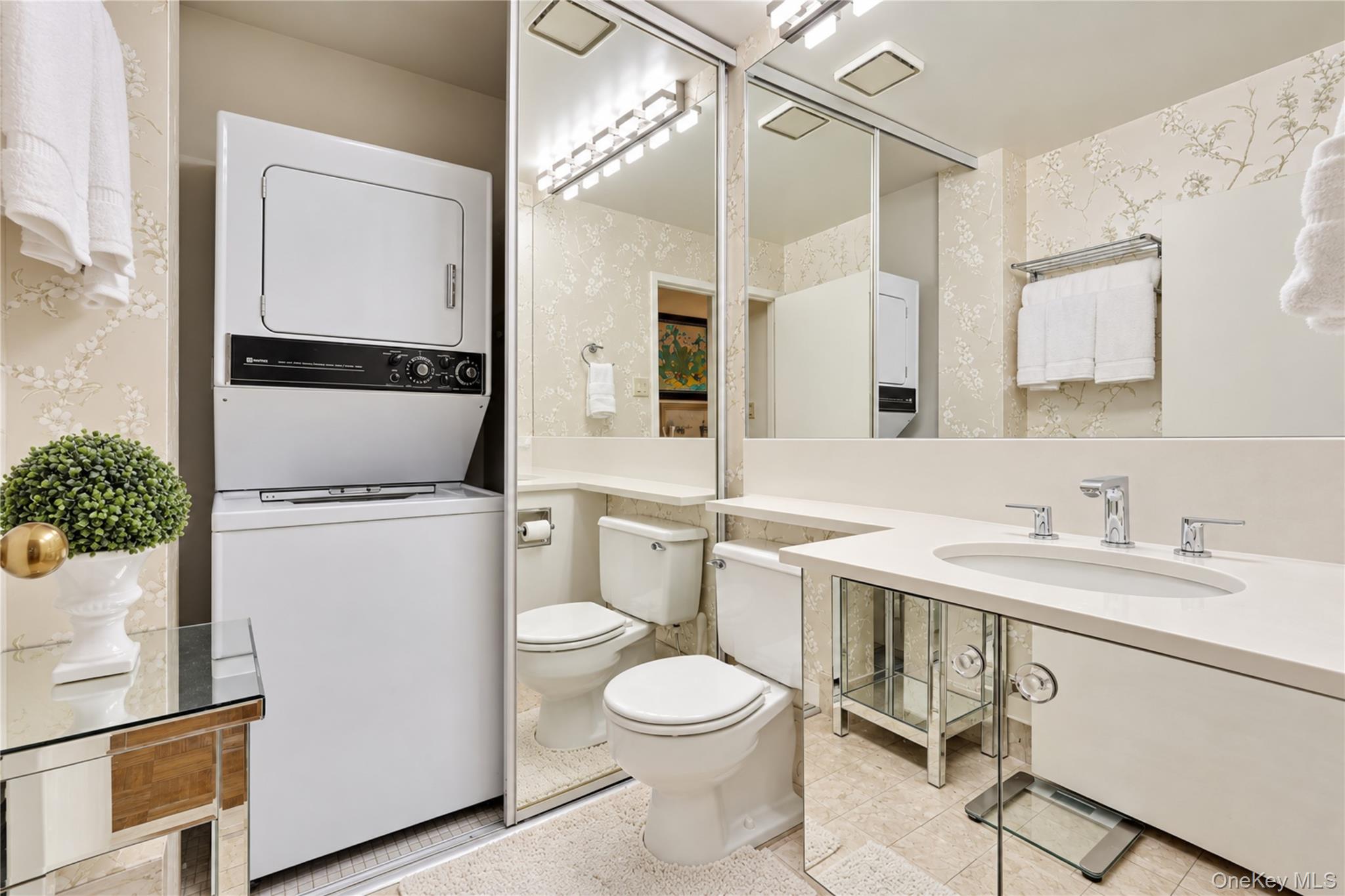 376 Central Avenue 4-u Property Photo 13