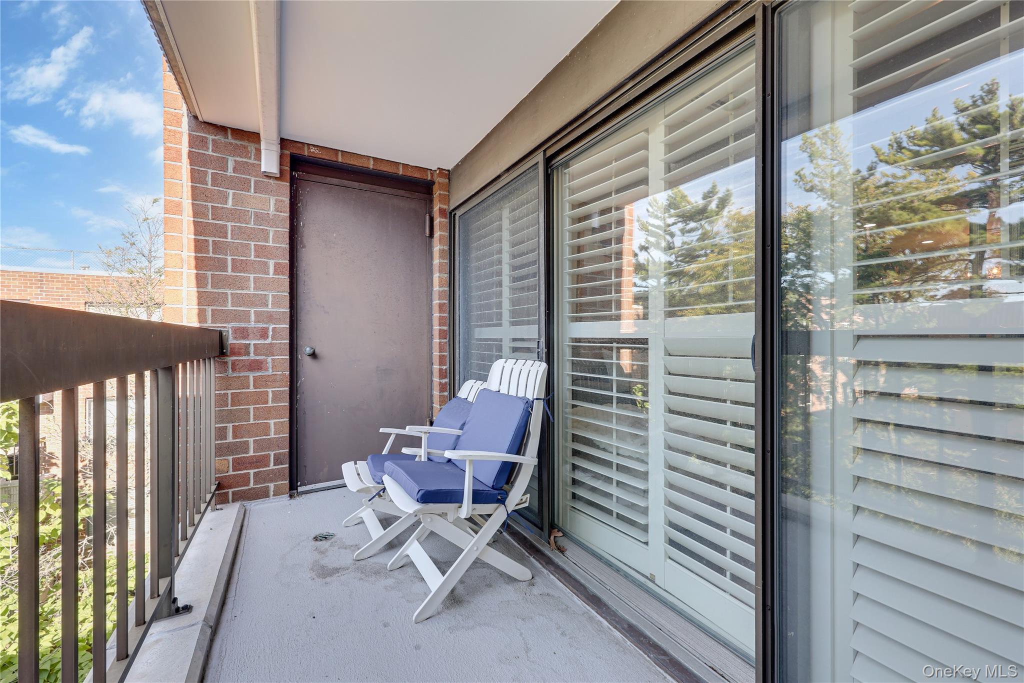 376 Central Avenue 4-u Property Photo 17
