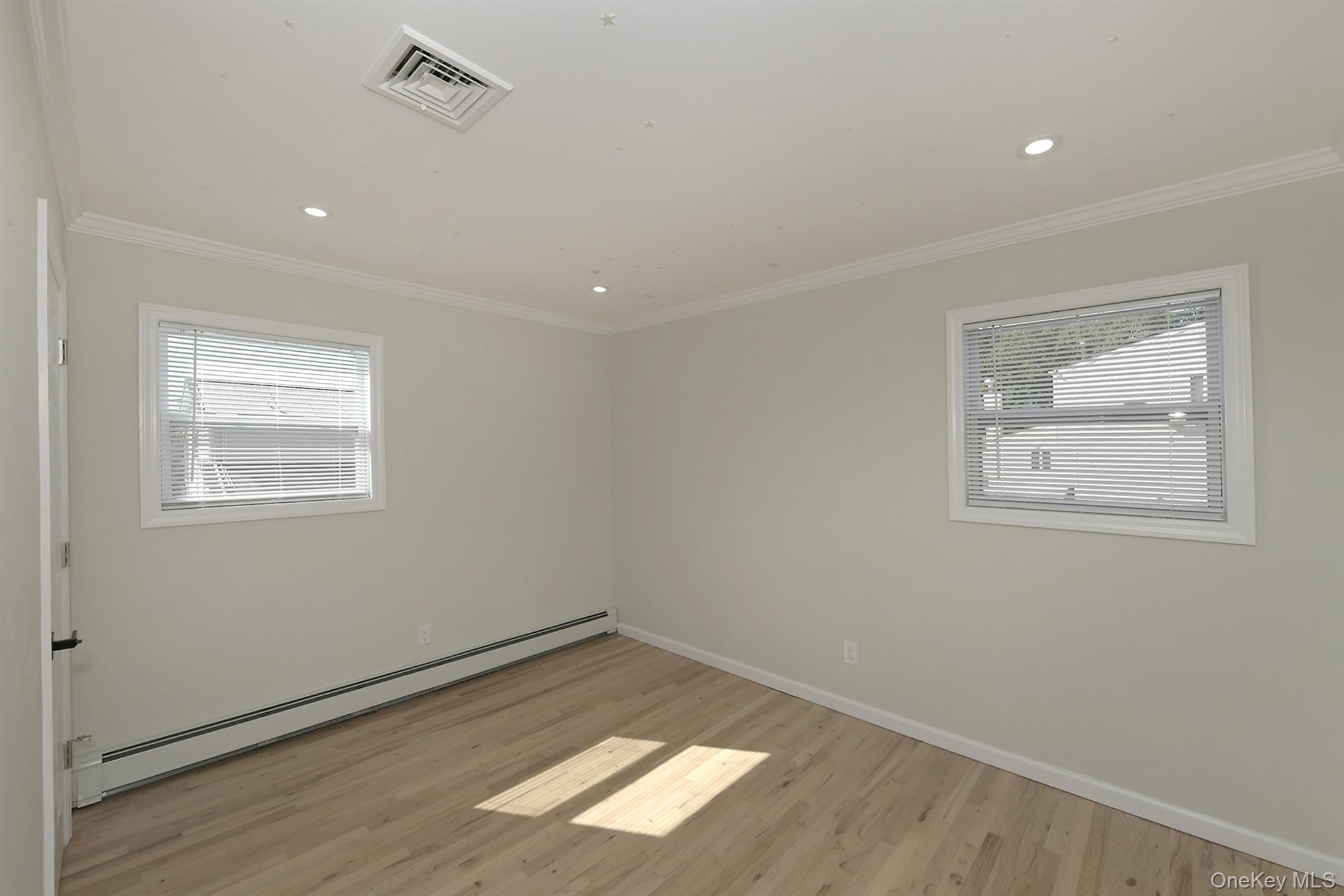 24 New Jersey Street Property Photo 33