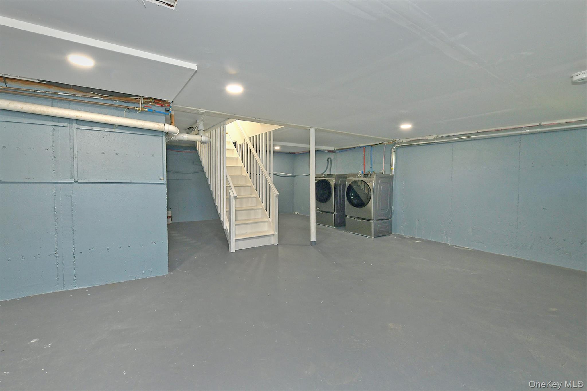 24 New Jersey Street Property Photo 37