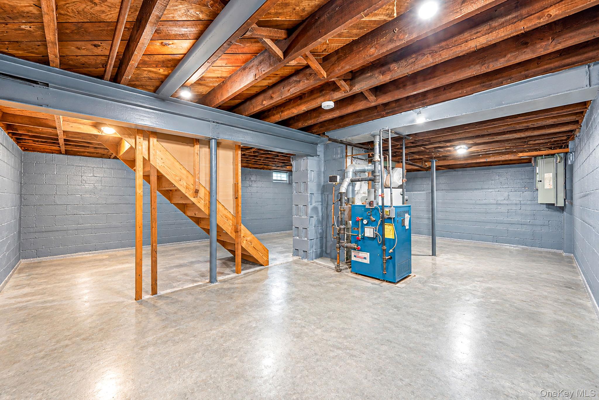 566 Stowe Avenue Property Photo 19